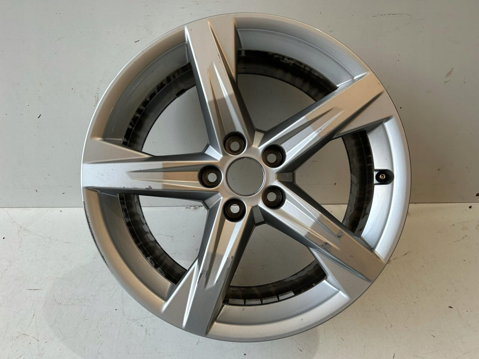  1x aluminum rim Audi Q5 A6 aluminum rim 18 inch 8.0J 5x112 39ET 80A601025BE  product image