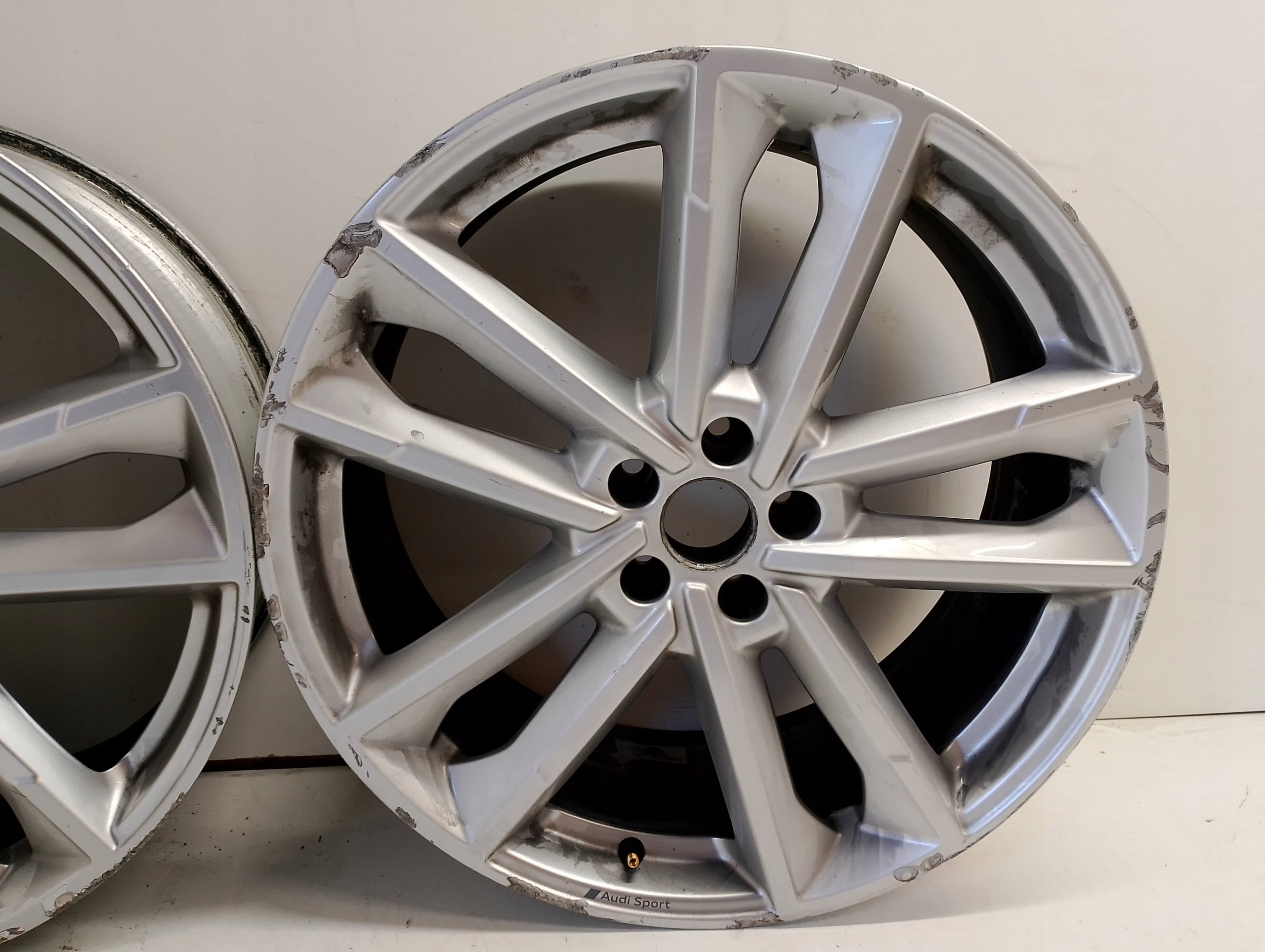 1x Alu Felge Audi A6 RS6 S6 Aluminum rim 21 Zoll 8.5J 5x112 4K0601025AF