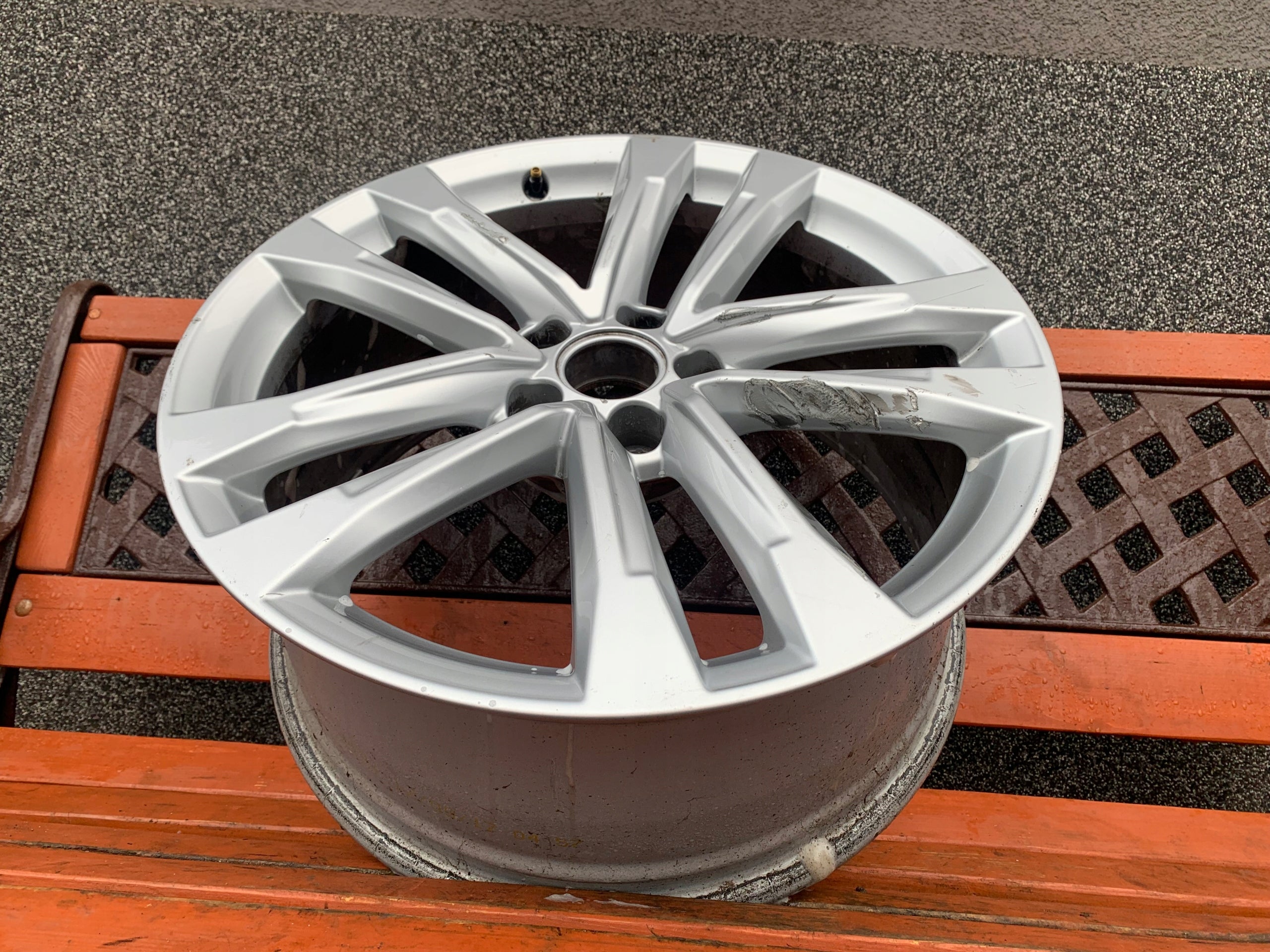 1x Alu Felge Audi A6 S6 Aluminum rim 19 Zoll 8.5J 5x112 45ET 4G0601025CQ