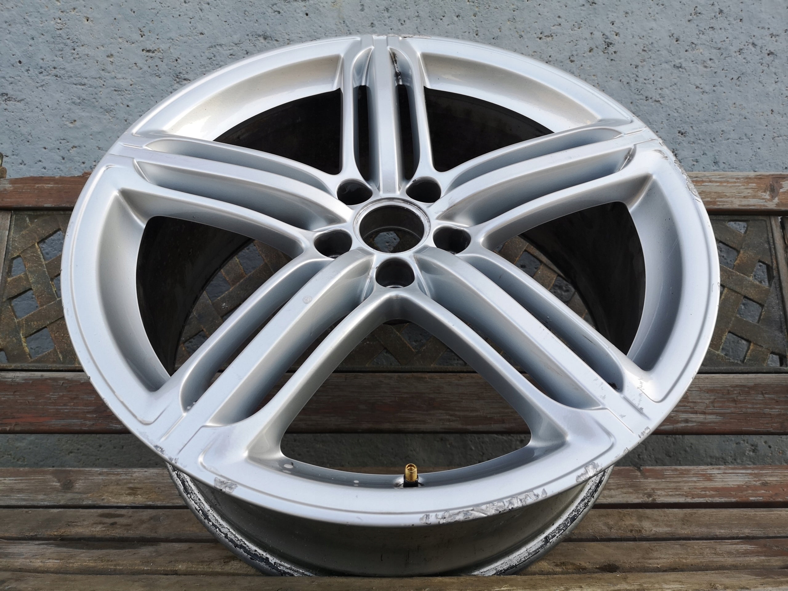 1x Alu Felge Audi A6 S6 Aluminum rim 20 Zoll 8.5J 5x112 45ET 4G0601025T