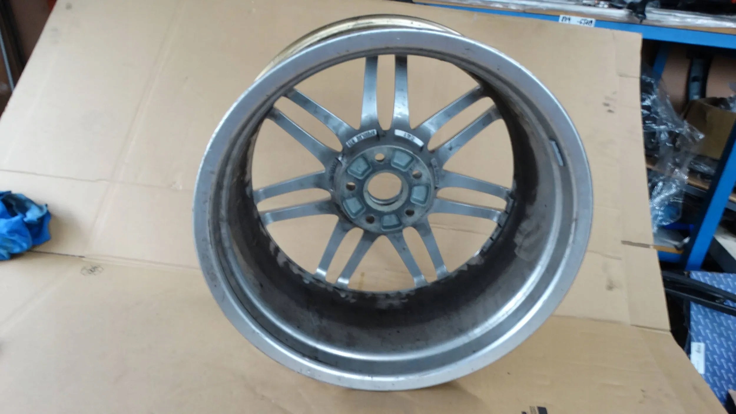 1x Alu Felge Audi A6 S6 Aluminum rim 19 Zoll 4F0601025DG