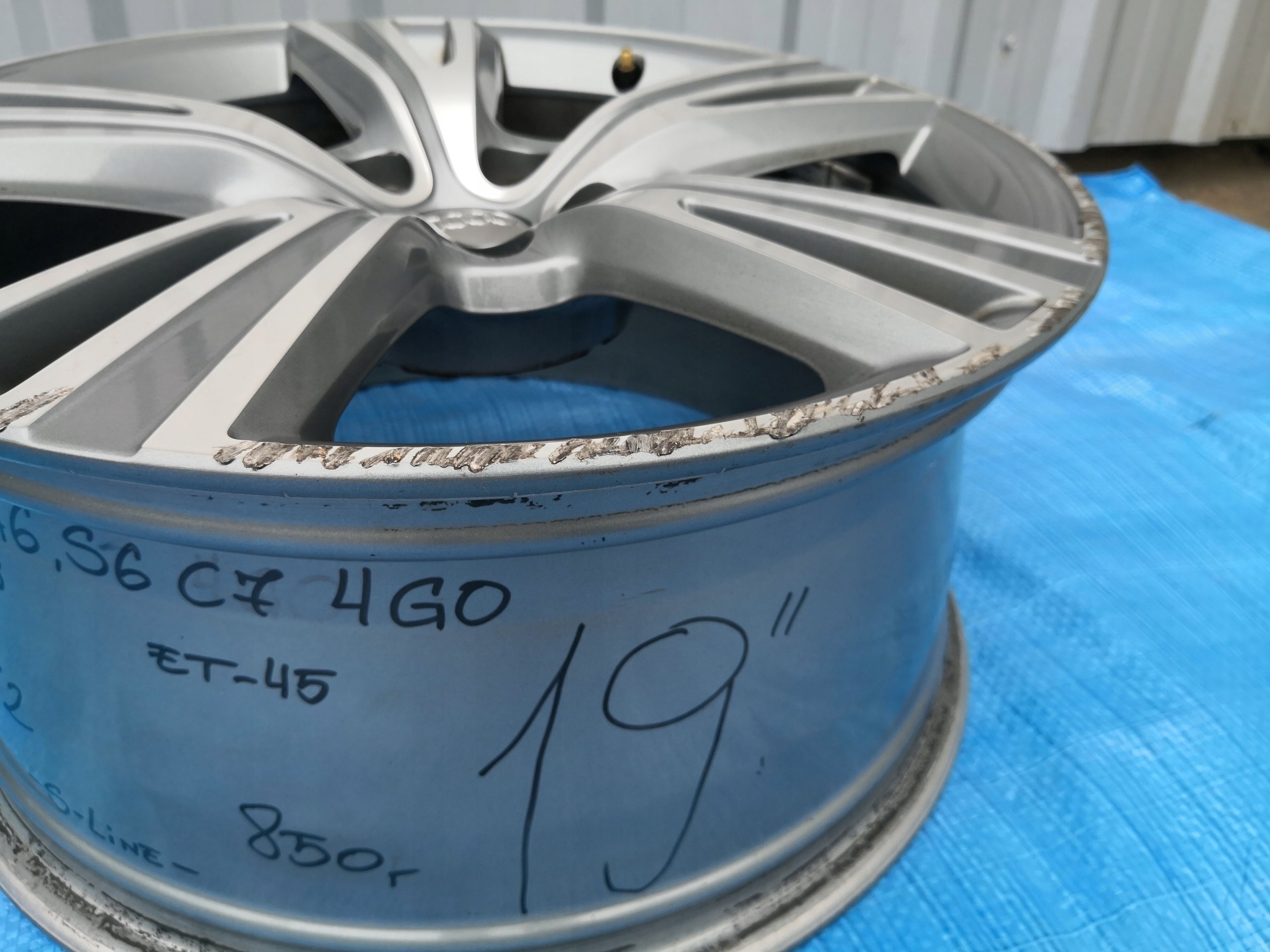 1x Alu Felge Audi A6 S6 Aluminum rim 19 Zoll 8.5J 5x112 45ET 4G0071499