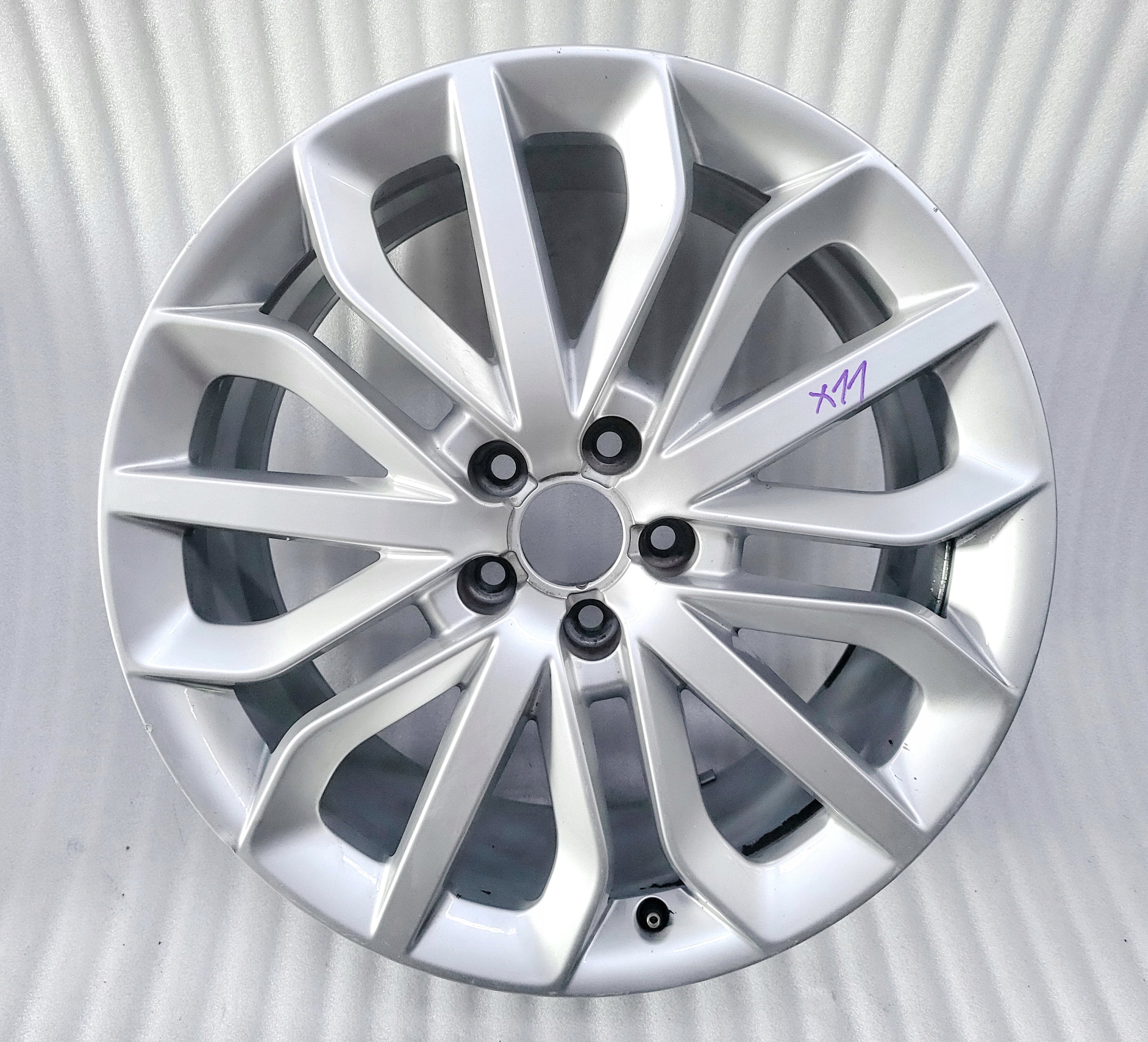 1x Alu Felge Audi A6 S6 Aluminum rim 19 Zoll 8.5J 5x112 45ET 4G0601025BG