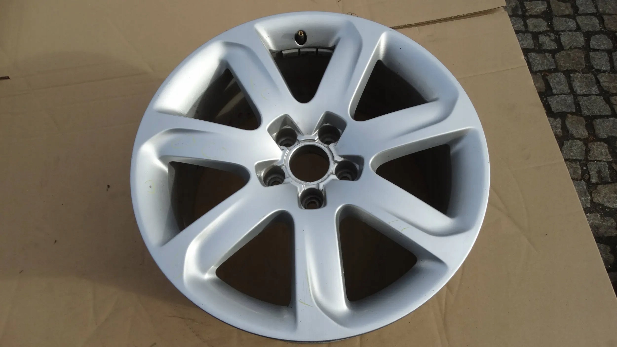  1x aluminum rim Audi A6 S6 aluminum rim 18 inch 4G8601025A  product image