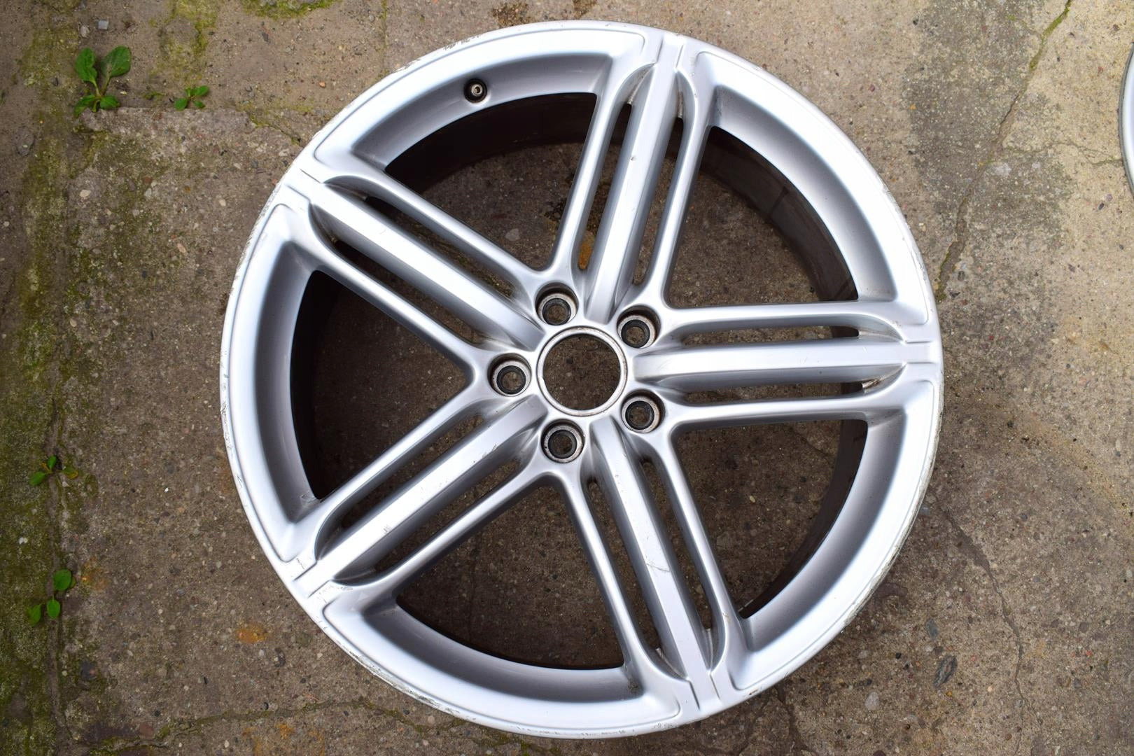 1x Alu Felge Audi A6 S6 Aluminum rim 20 Zoll 8.5J 5x112 45ET 4G0601025