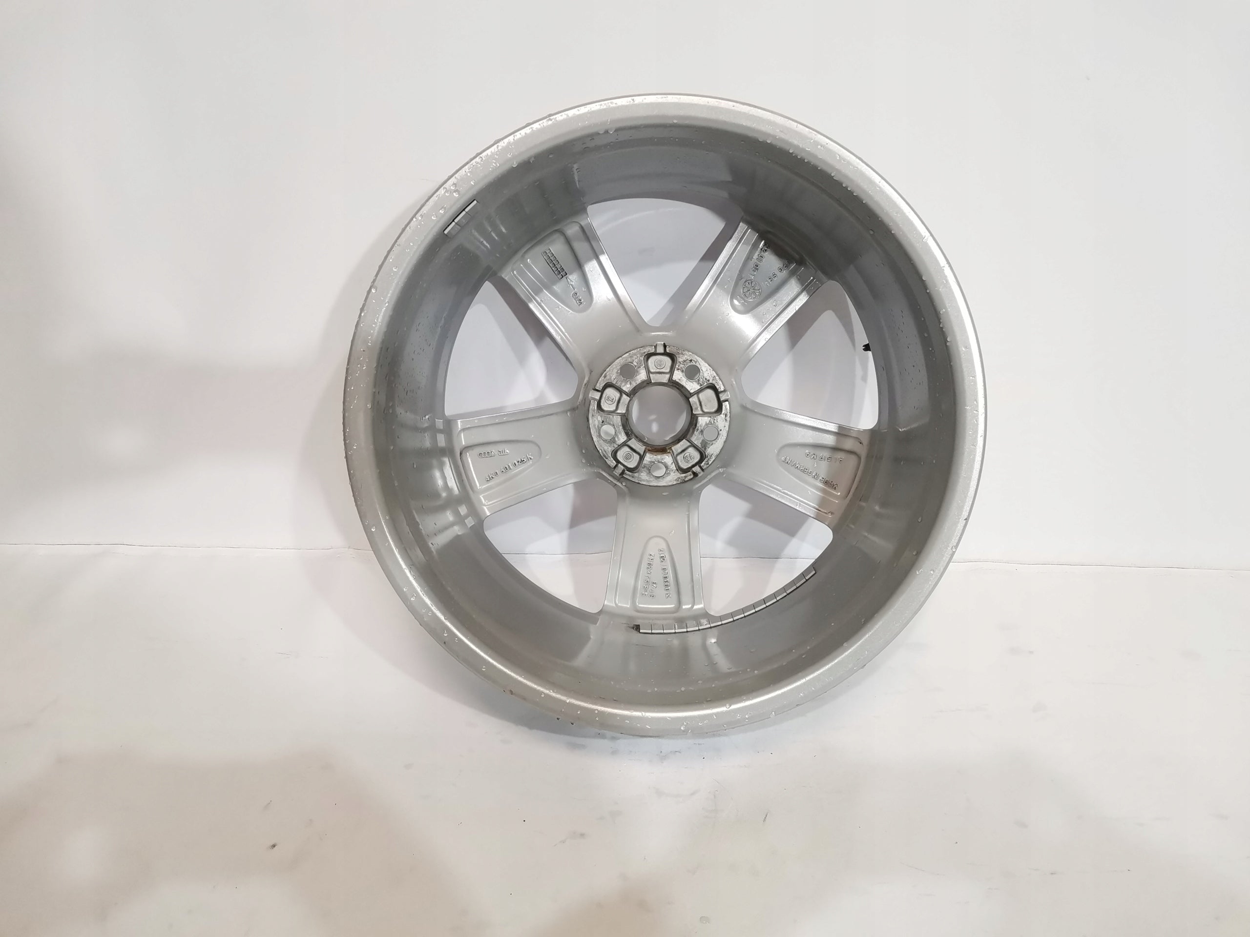 1x Alu Felge Audi A6 Aluminum rim 20 Zoll 8.5J 5x112 43ET 4K0601025K