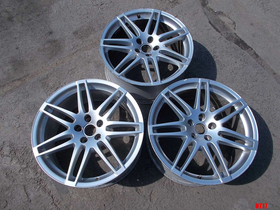 1x Alu Felge Audi A6 Aluminum rim 19 Zoll 8.5J 5x112 48ET 4F0601025