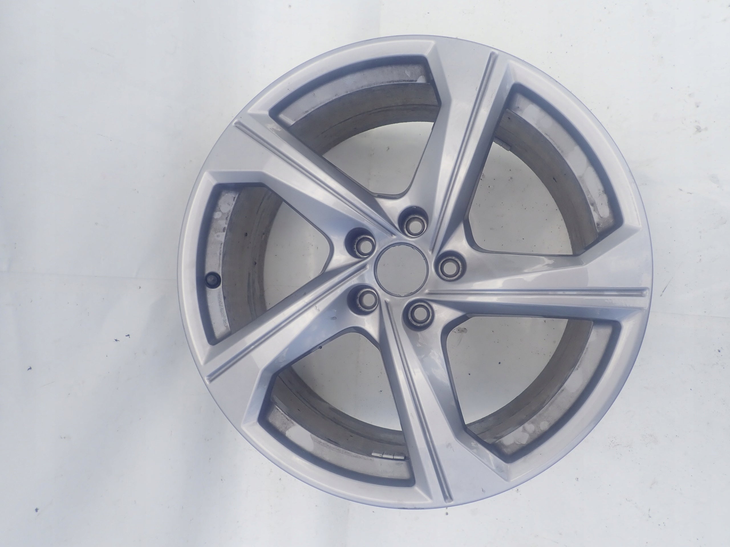  1x Alu Felge Audi A6 Aluminum rim 19 Zoll 8.5J 4K0601025AJ product image