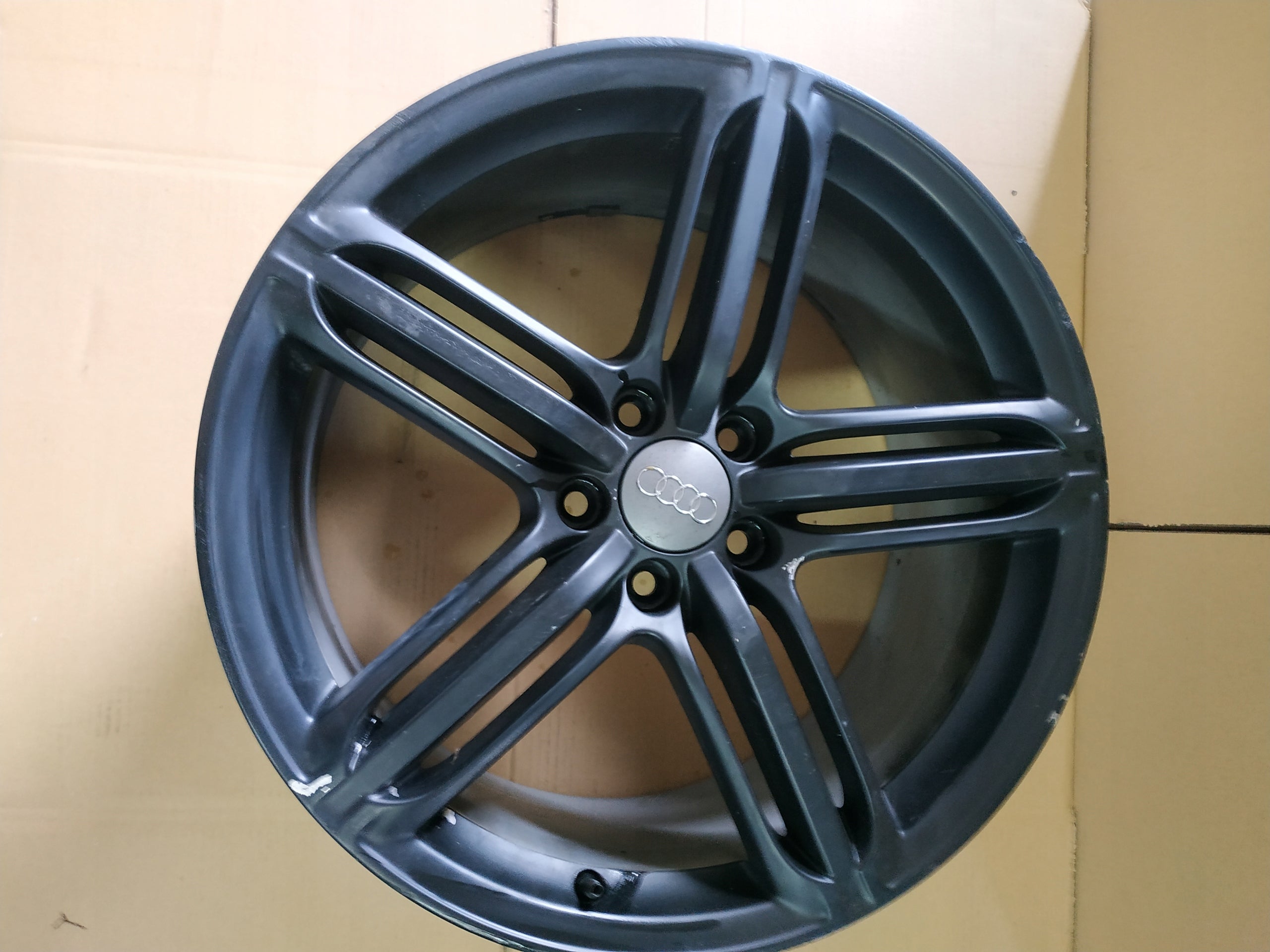  1x Alu Felge Audi A6 Aluminum rim 19 Zoll 8.5J 5x112 48ET 4F0601025DE product image