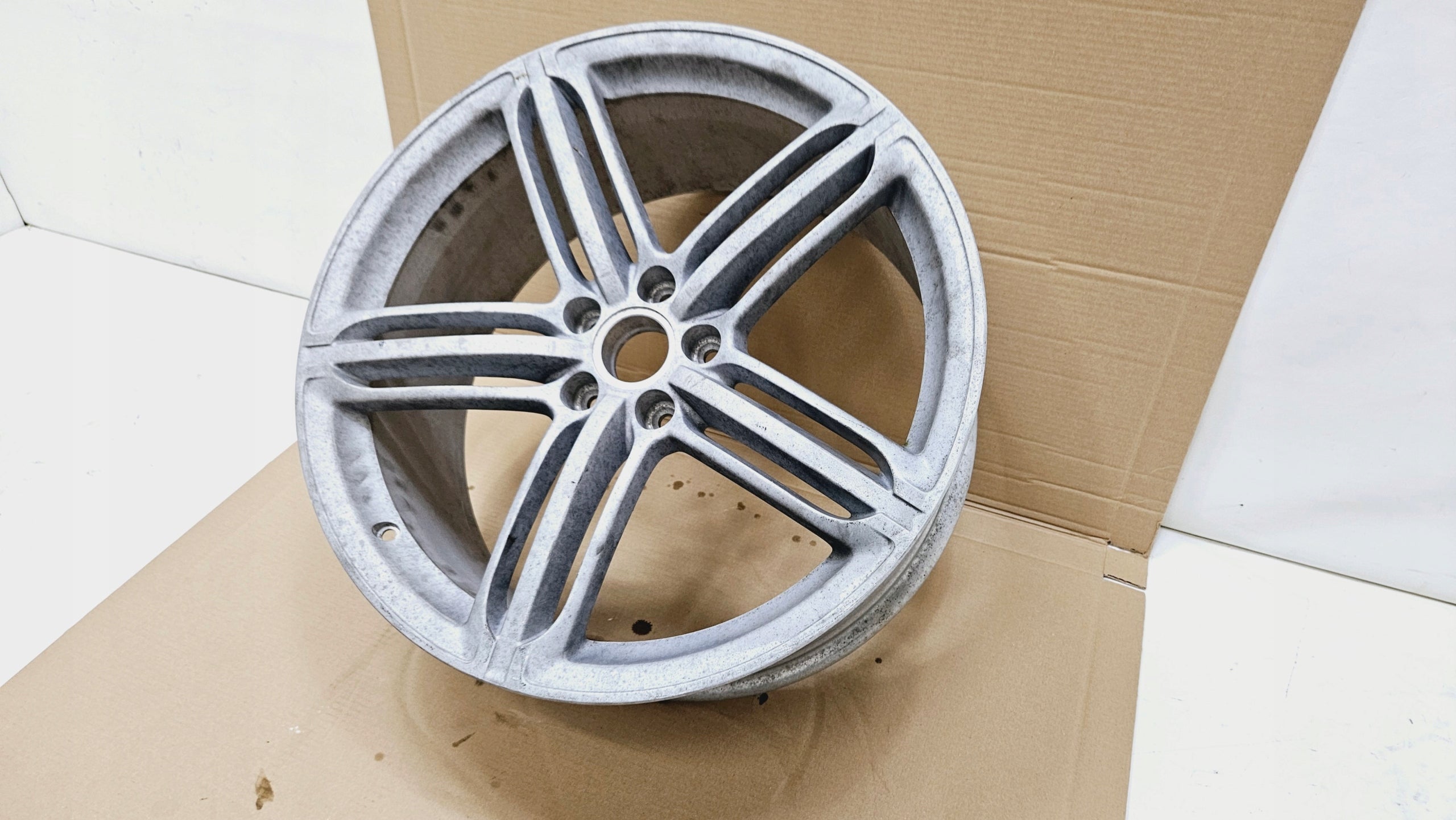 1x Alu Felge Audi A6 Aluminum rim 9 Zoll 9.0J 5x112 4F0601025BT