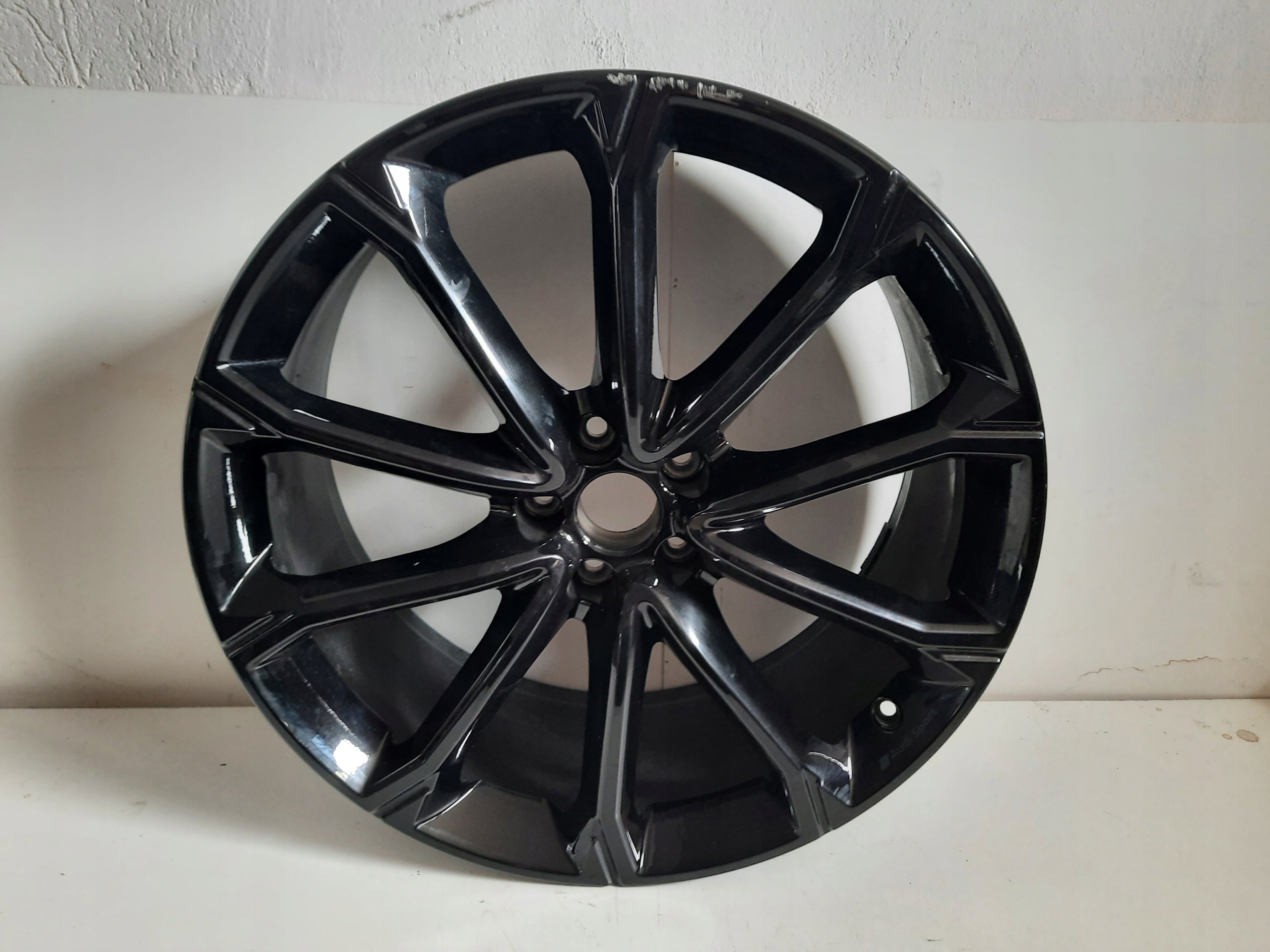 1x Alu Felge Audi A6 Aluminum rim 21 Zoll 8.5J 5x112 38ET 83A601025AJ