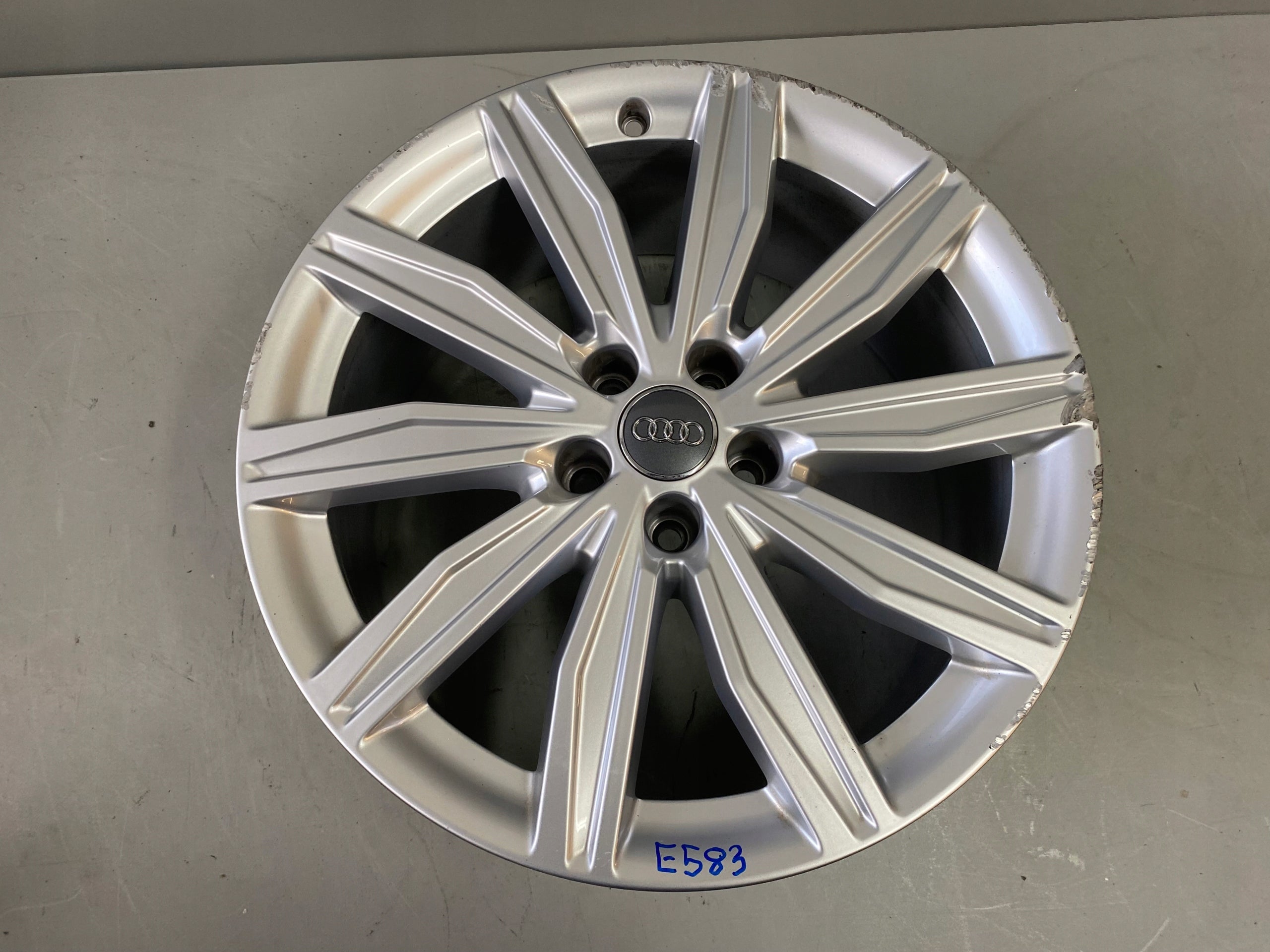  1x aluminum rim Audi A6 Aluminum rim 19 inch 8.0J 5x112 39ET 4K0601025M  product image