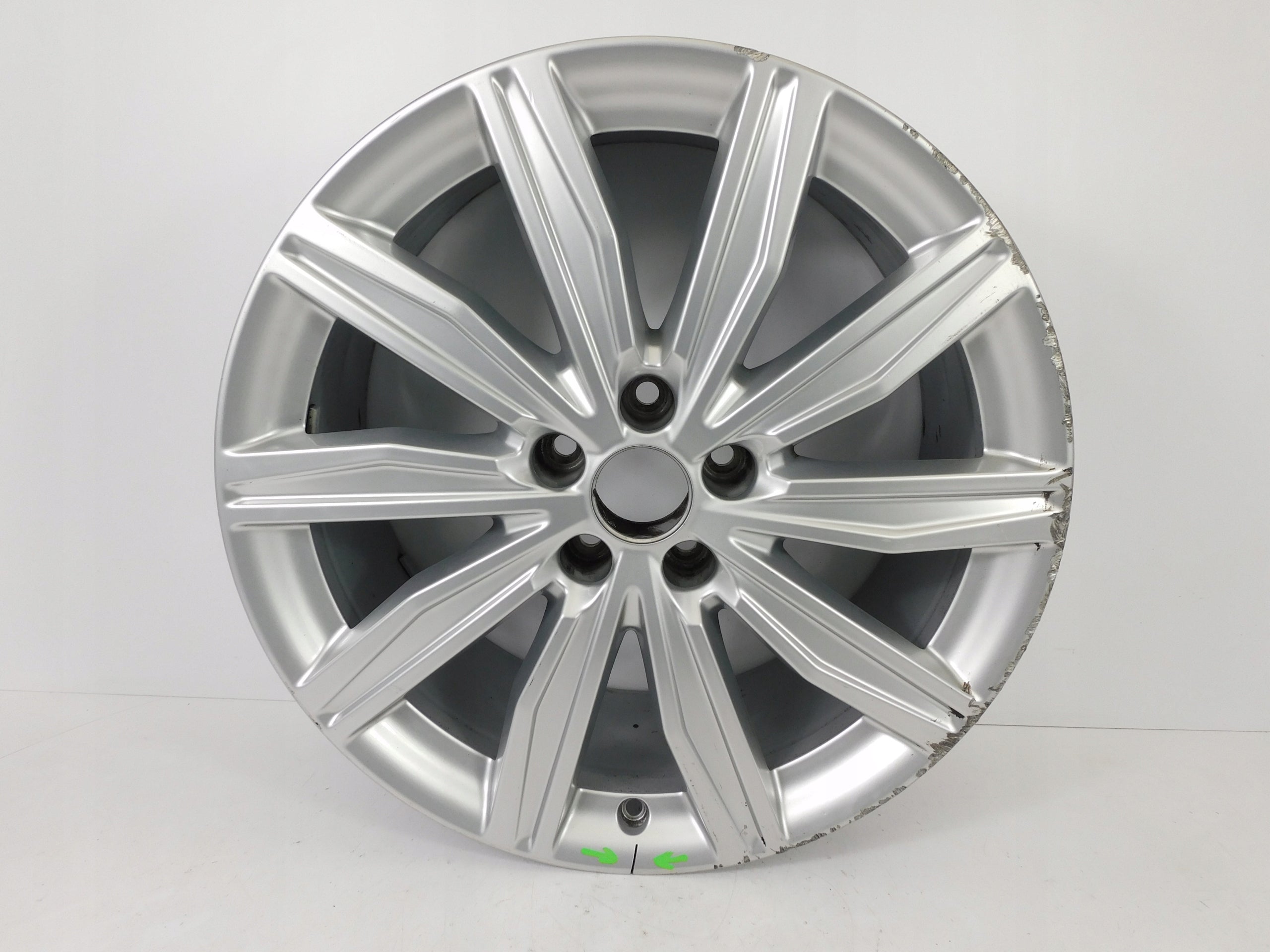 1x Alu Felge Audi A6 Aluminum rim 19 Zoll 8.0J 5x112 4K0601025M