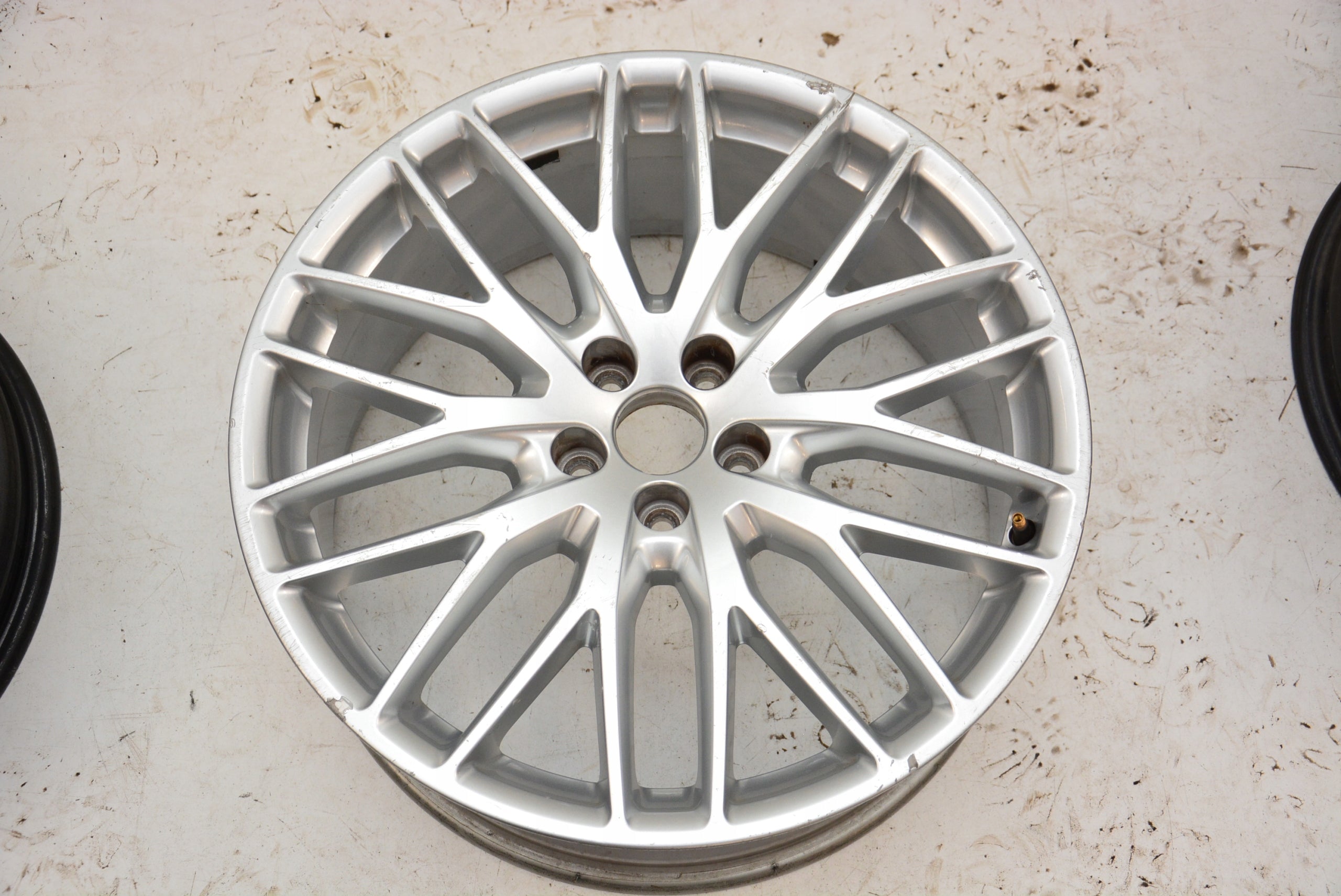  1x aluminum rim Audi A6 Aluminum rim 19 inch 8.0J 5x112 45ET 81A601025AB  product image