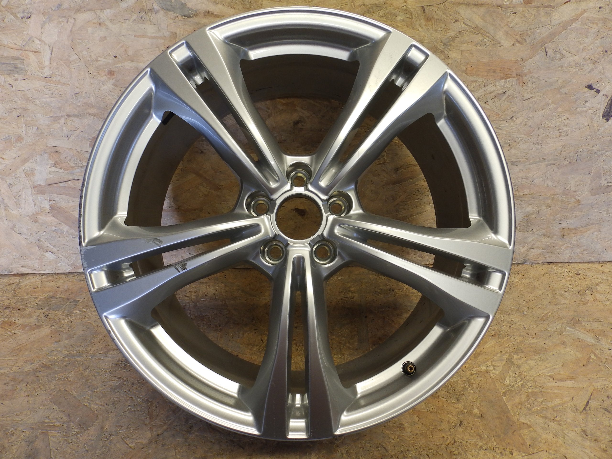 1x Alu Felge Audi A6 Aluminum rim 20 Zoll 8.5J 5x112 45ET