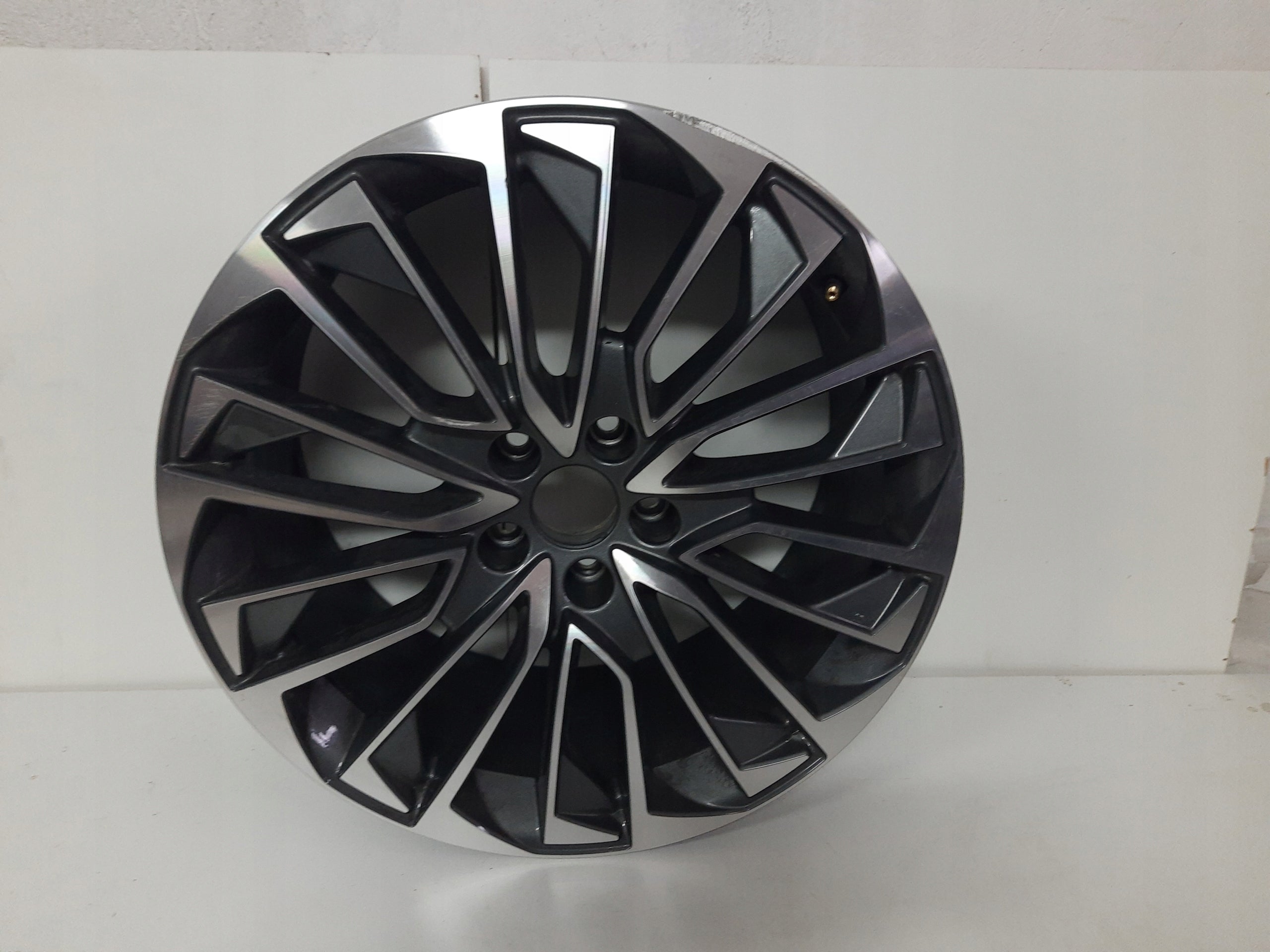  1x aluminum rim Audi A6 aluminum rim 19 inch 8.5J 5x112 40ET 4K0601025G  product image