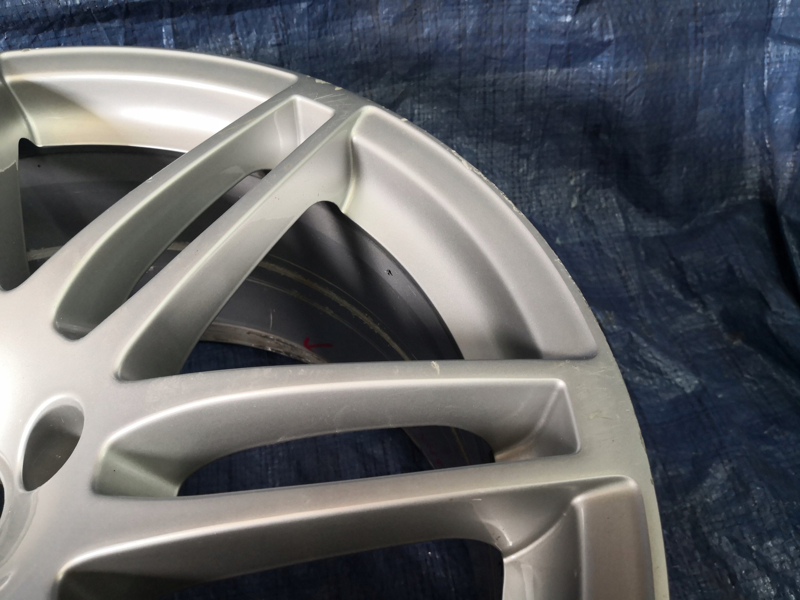 1x Alu Felge Audi A6 Aluminum rim 20 Zoll 9.5J 5x112 36ET