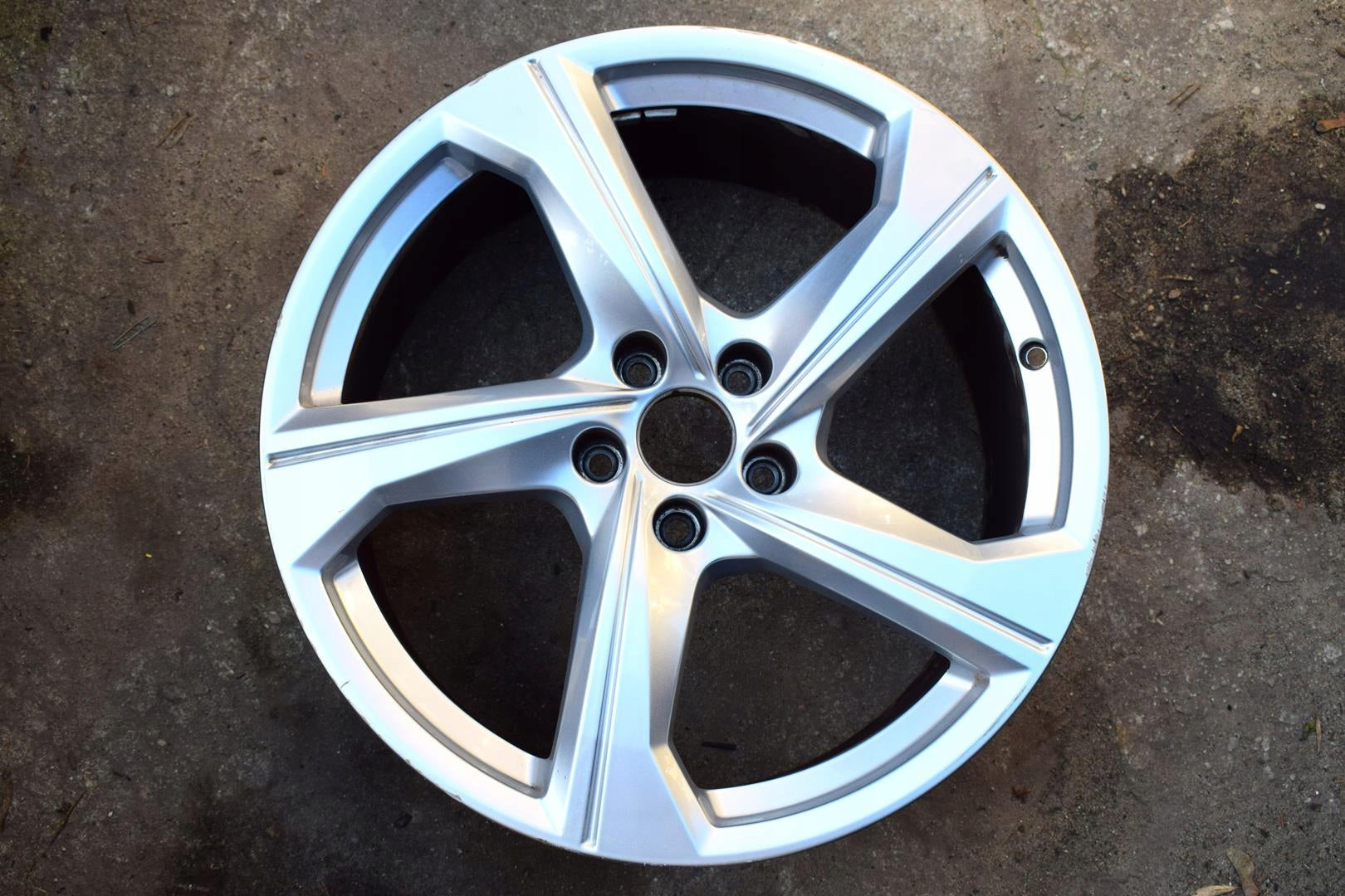  1x aluminum rim Audi A6 Aluminum rim 19 inch 8.5J 5x112 40ET 4K0601025AJ  product image