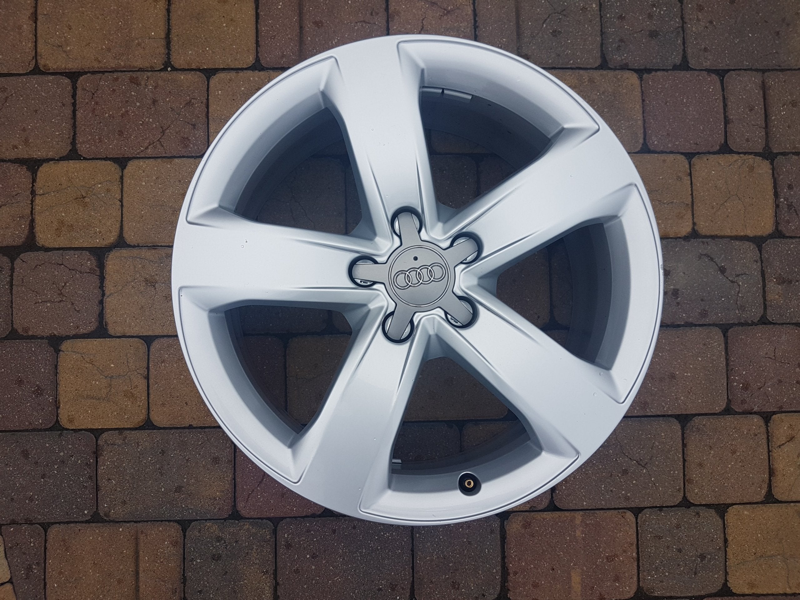 Alu Felge Audi A6 Aluminum rim 18 Zoll 7.5J 5x112 37ET