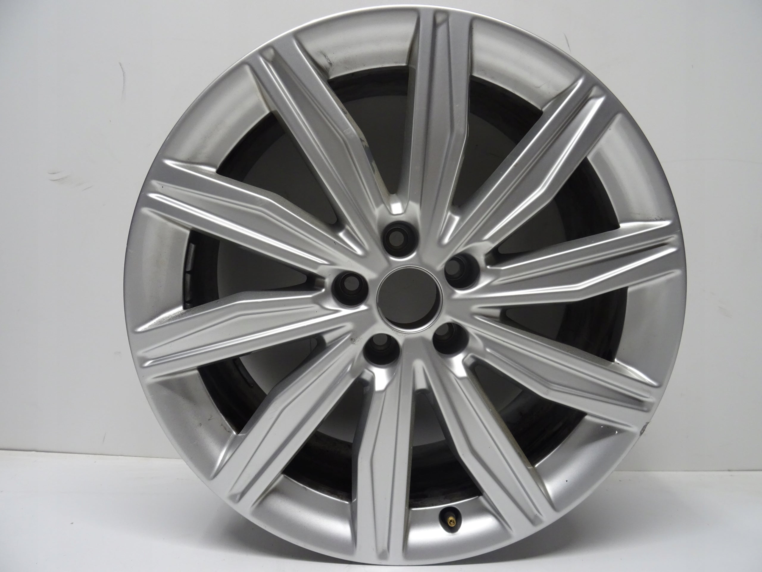  1x aluminum rim Audi A6 aluminum rim 19 inch 8.0J 5x112 39ET 4K0601025M  product image