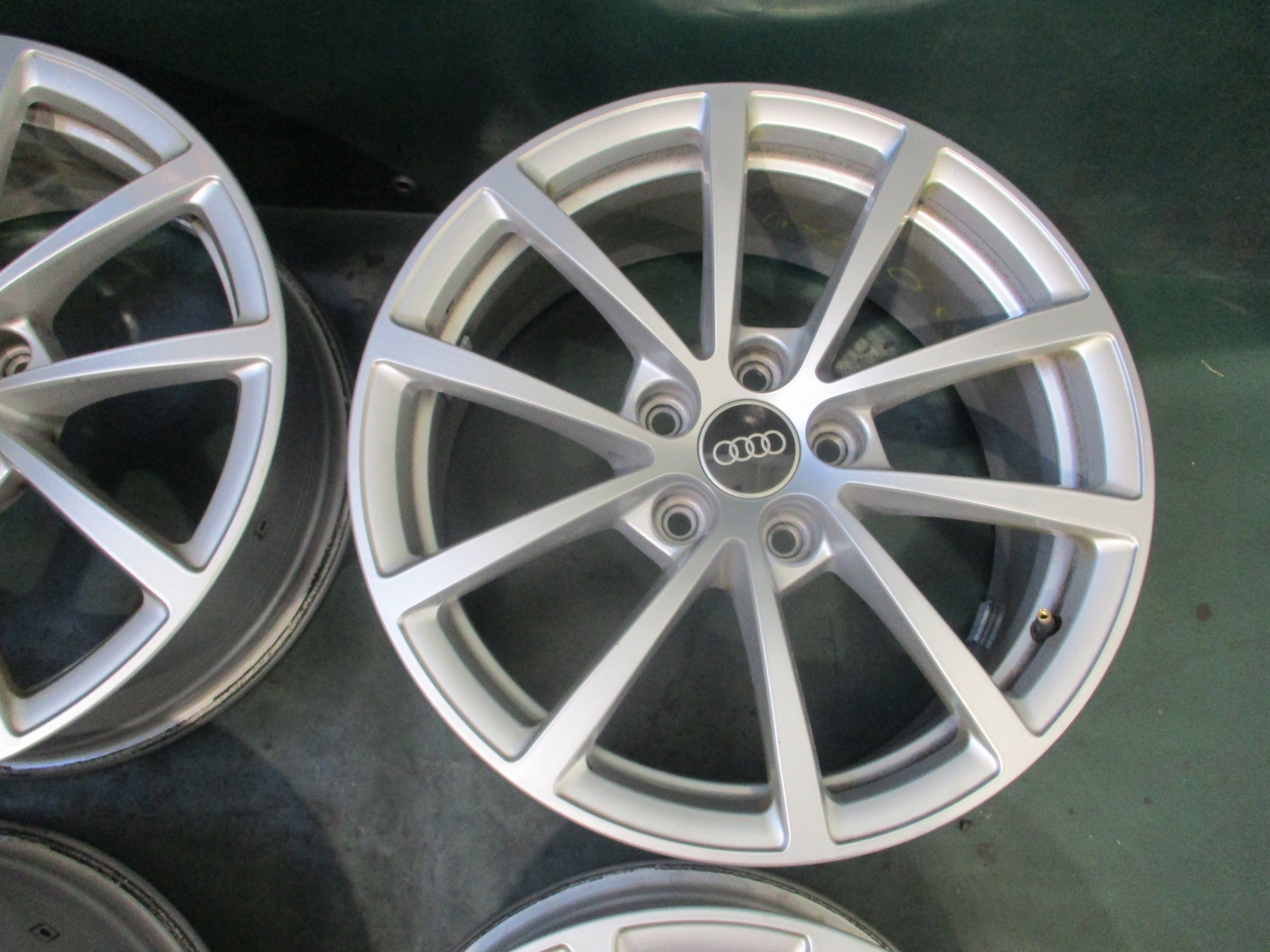 Alu Felge Audi RS4 Aluminum rim 17 Zoll 7.5J 5x112 36ET 4K0601025