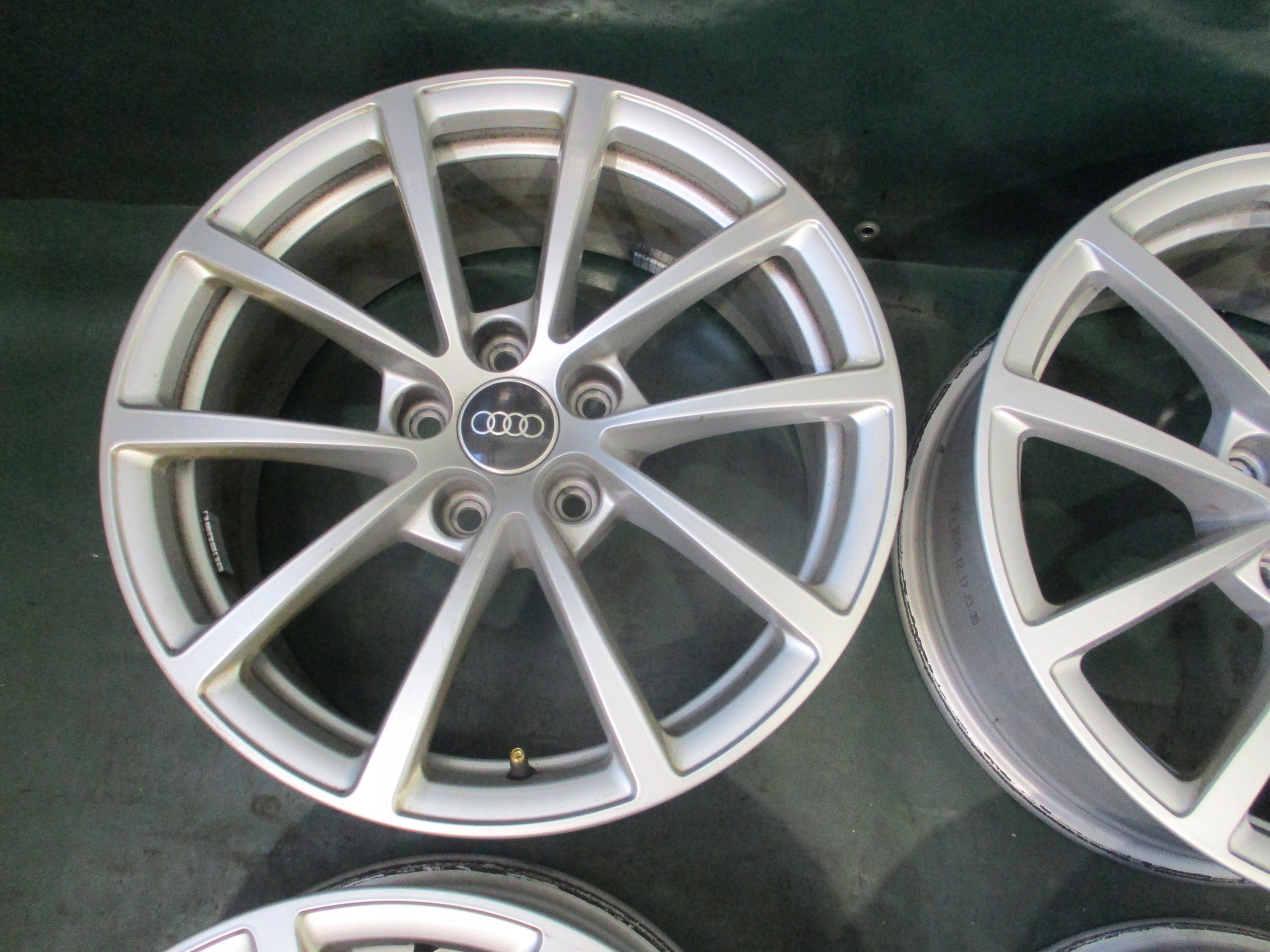 Alu Felge Audi RS4 Aluminum rim 17 Zoll 7.5J 5x112 36ET 4K0601025