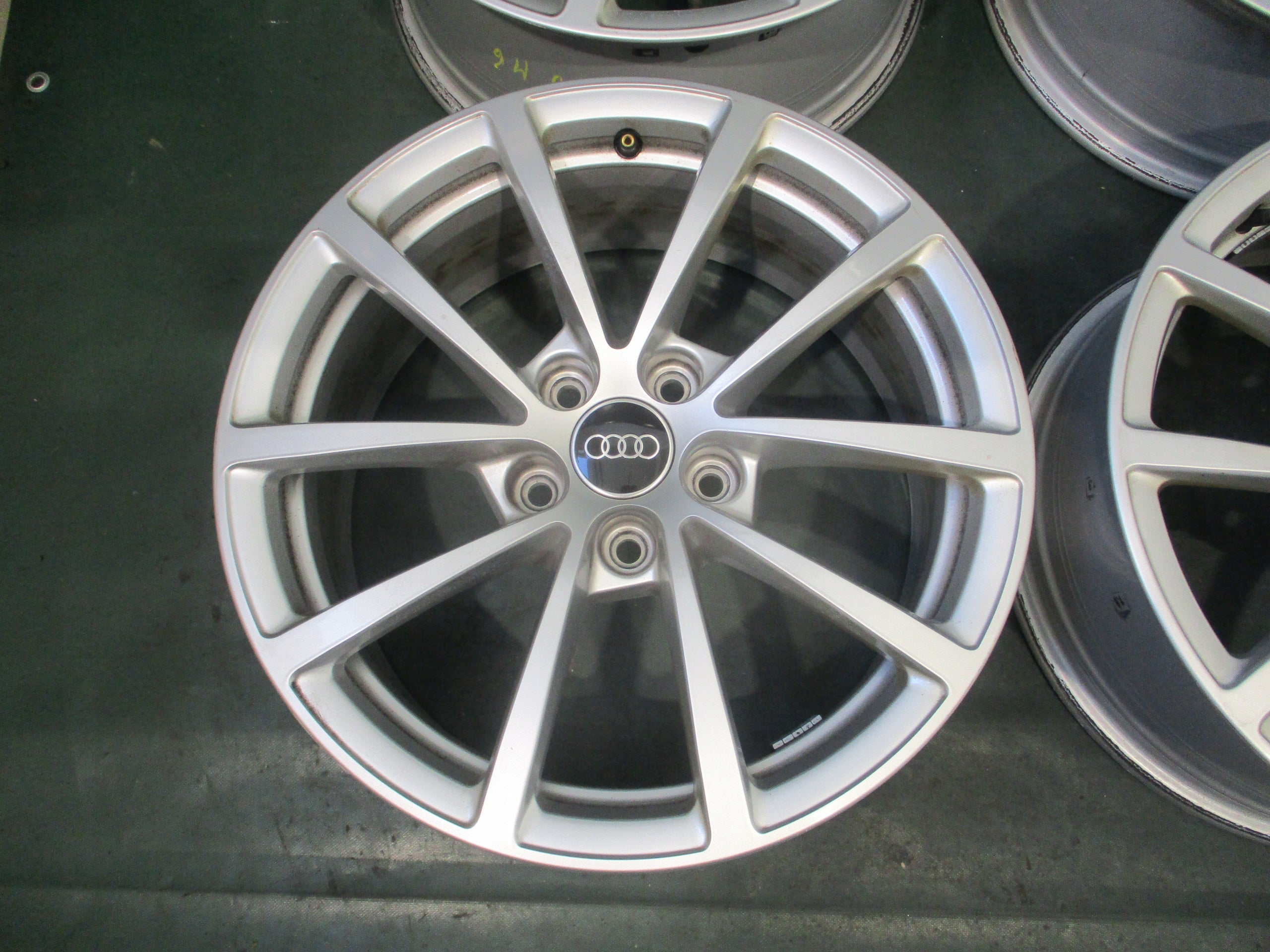 Alu Felge Audi RS4 Aluminum rim 17 Zoll 7.5J 5x112 36ET 4K0601025