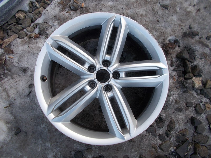 1x Alu Felge Audi A6 Aluminum rim 20 Zoll 8.5J 5x112 43ET