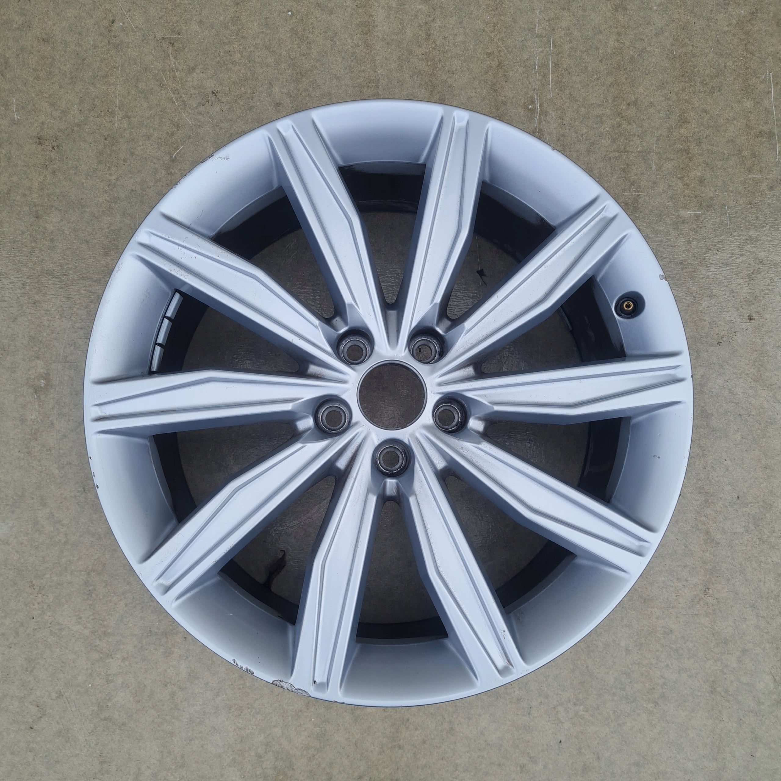  1x aluminum rim Audi A6 aluminum rim 19 inch 8.5J 5x112 4K0601025G  product image