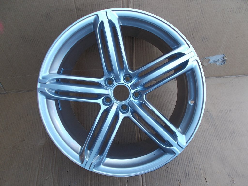 1x Alu Felge Audi A6 Aluminum rim 20 Zoll 9.5J 5x112 36ET