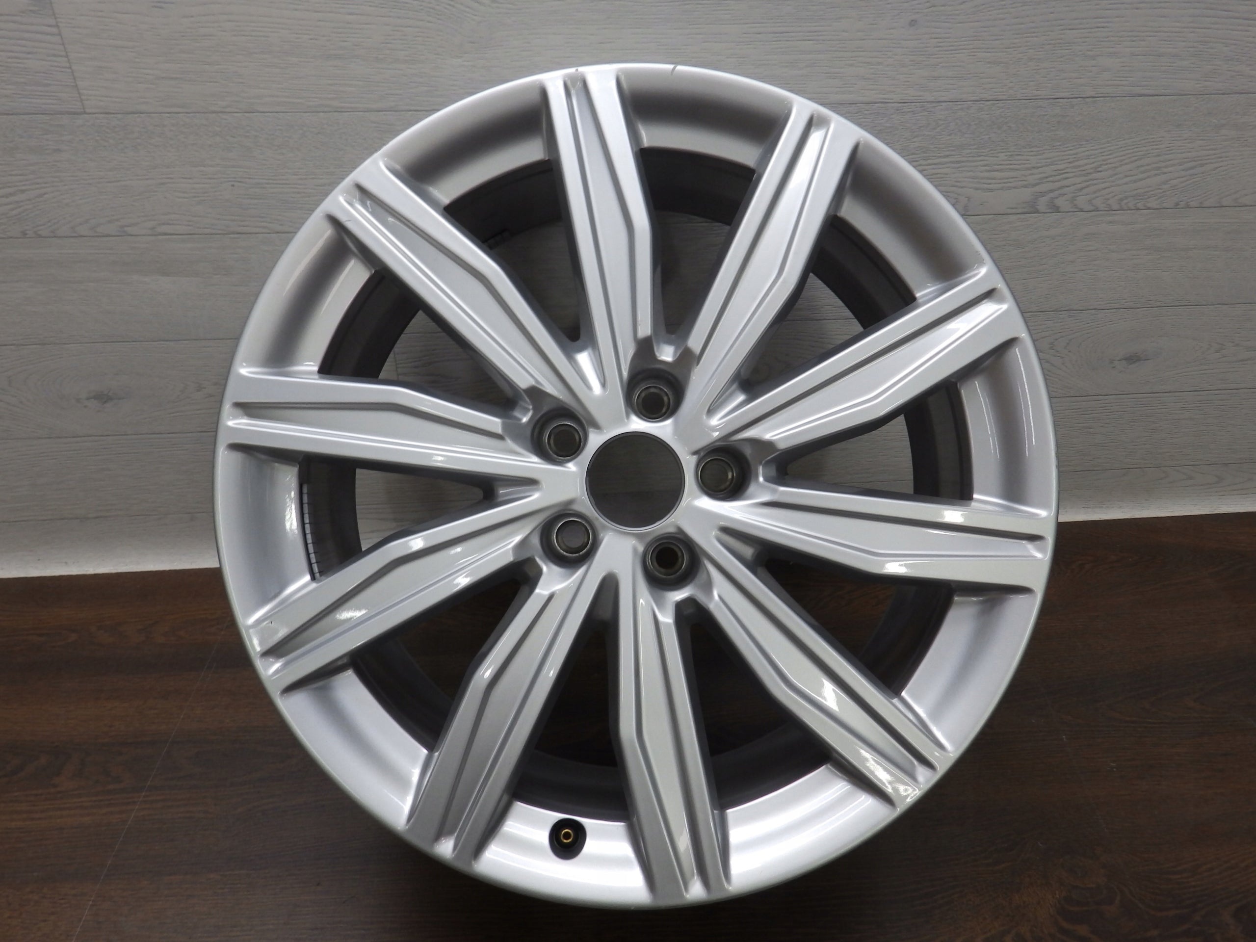  1x aluminum rim Audi A6 Aluminum rim 19 inch 8.0J 5x112 39ET 4K0601025M  product image