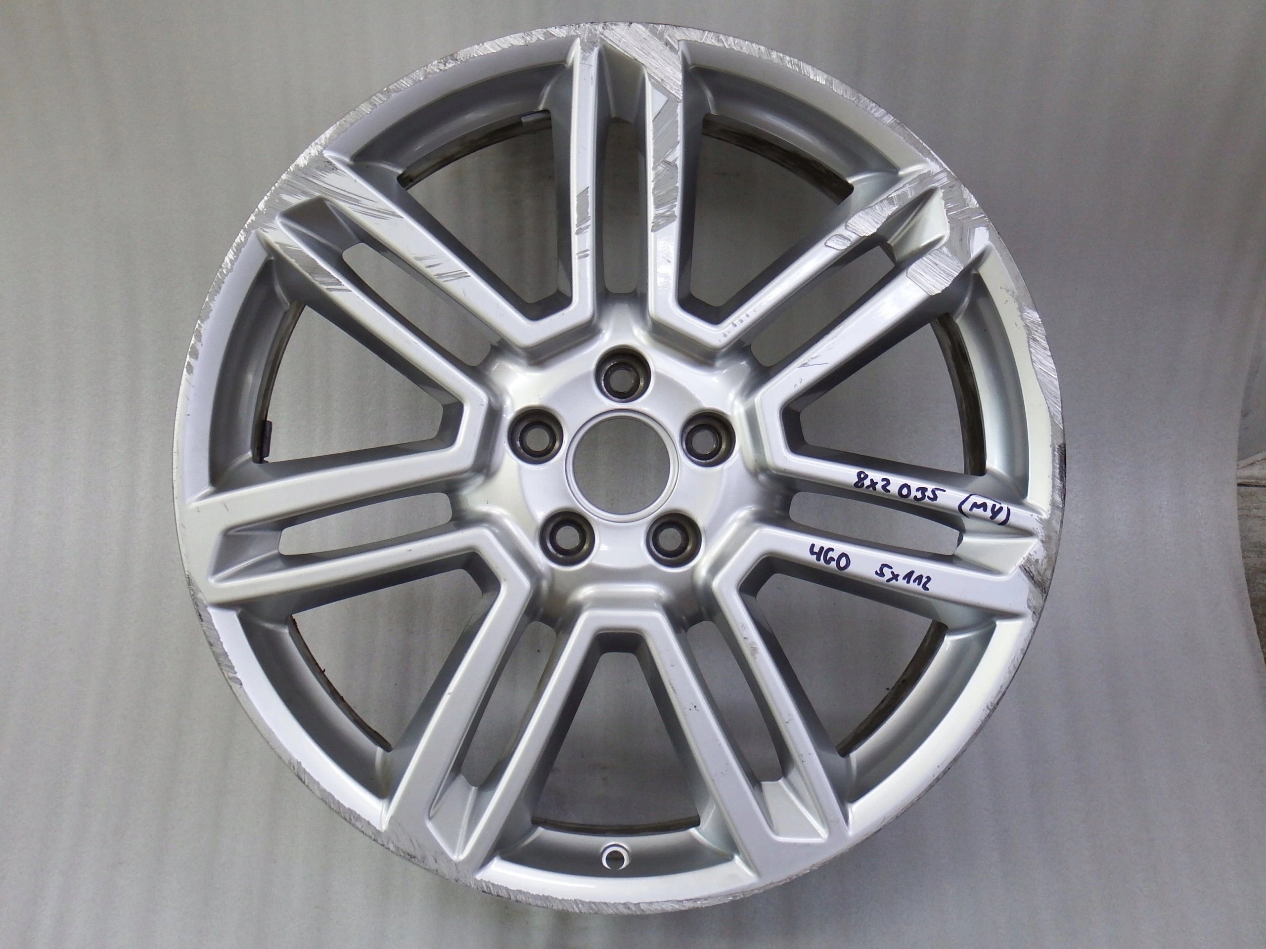 1x Alu Felge Audi A6 Aluminum rim 20 Zoll 8.0J 5x112 35ET 4G0601025AP