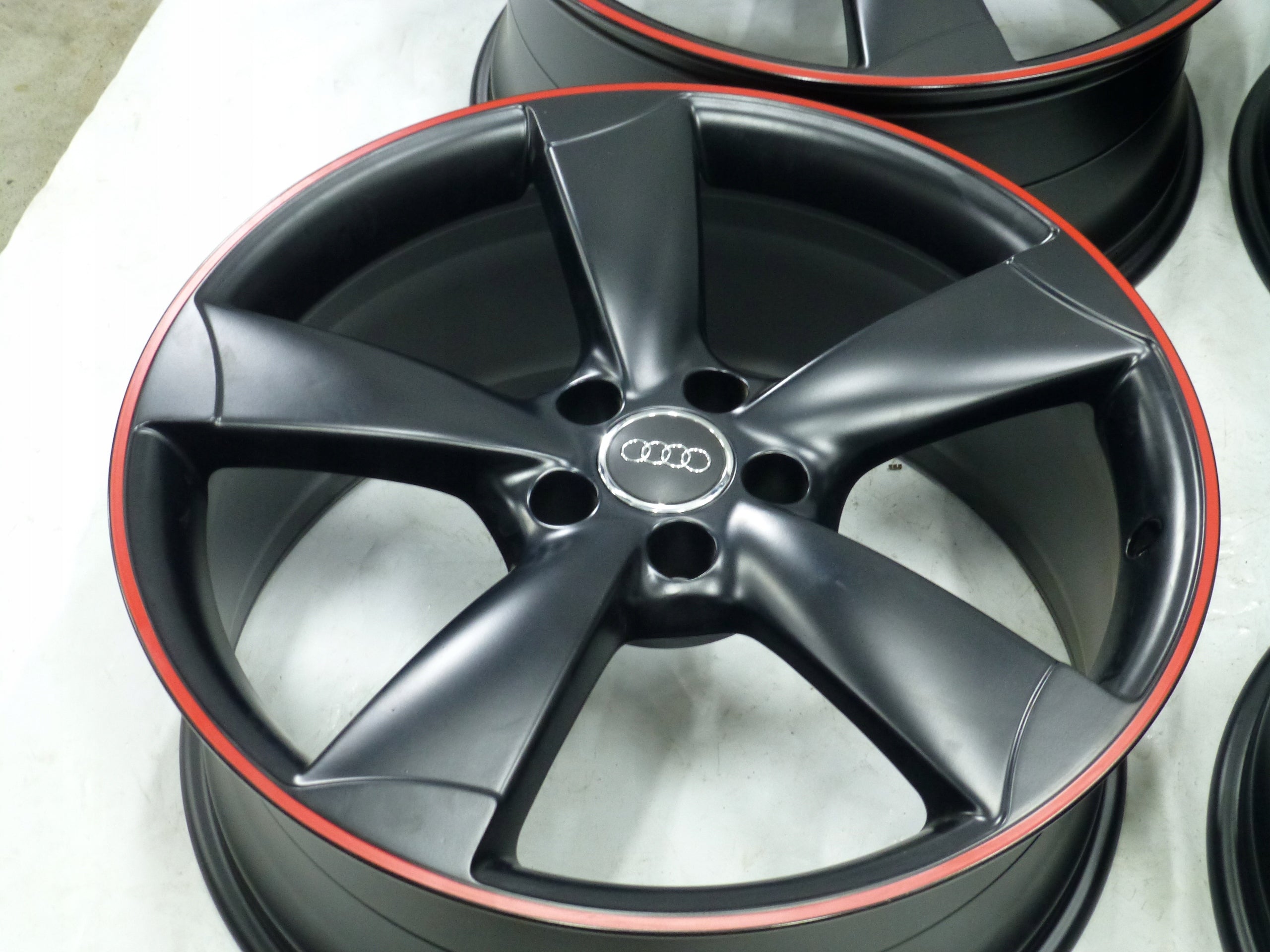  1x Alu Felge Audi A6 Aluminum rim 20 Zoll 8.5J 5x112 45ET product image