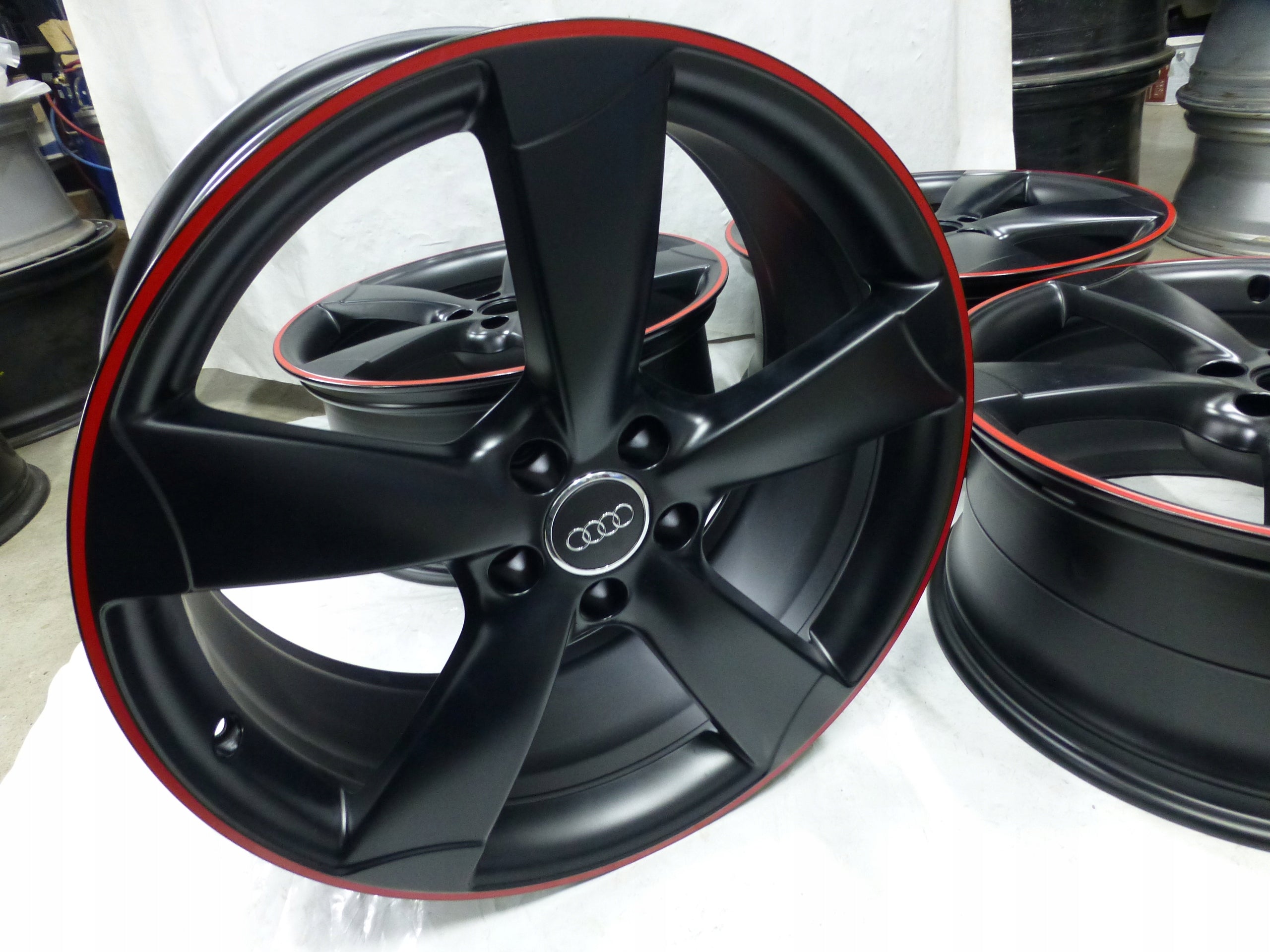 1x Alu Felge Audi A6 Aluminum rim 20 Zoll 8.5J 5x112 45ET