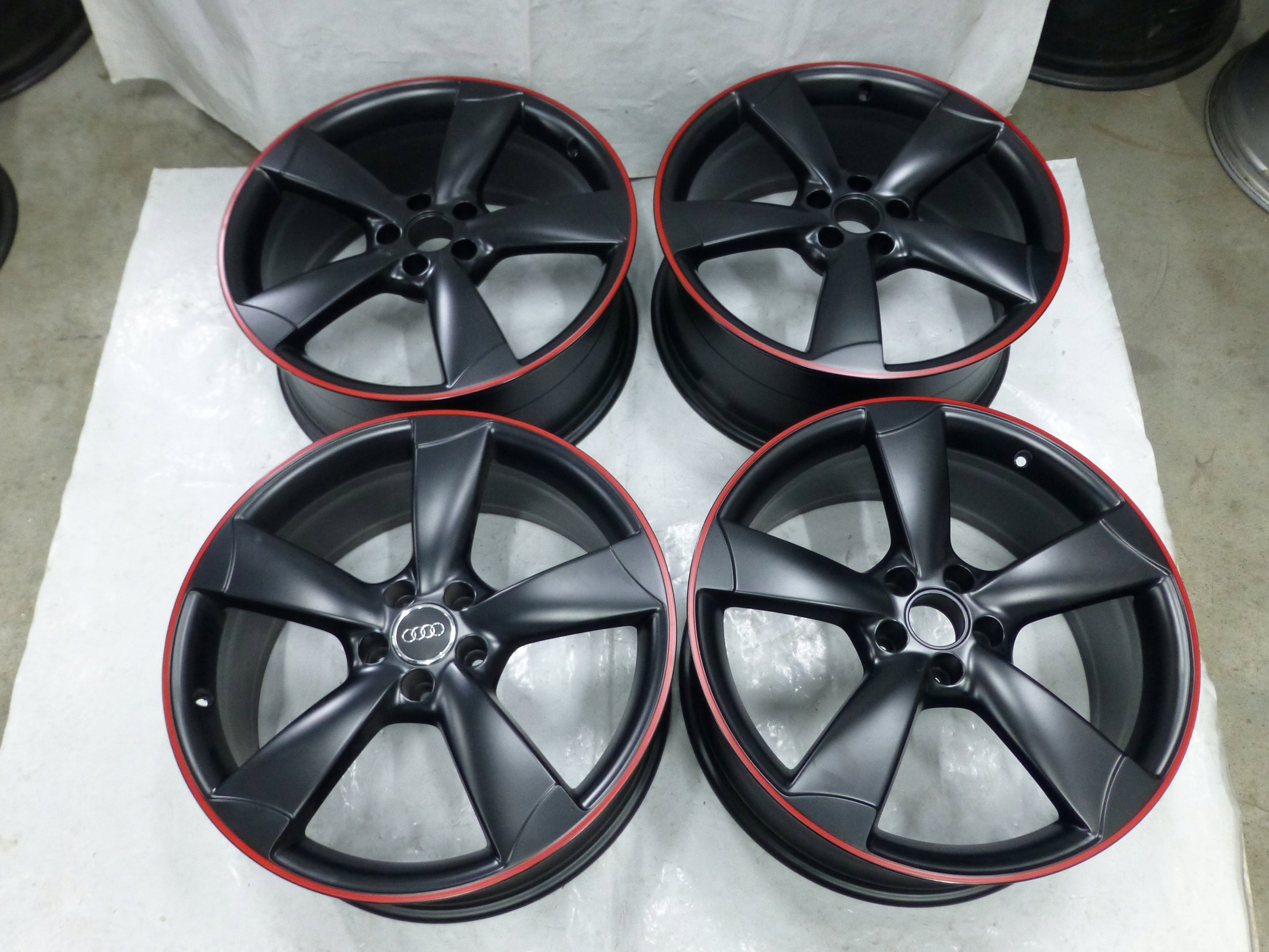 1x Alu Felge Audi A6 Aluminum rim 20 Zoll 8.5J 5x112 45ET