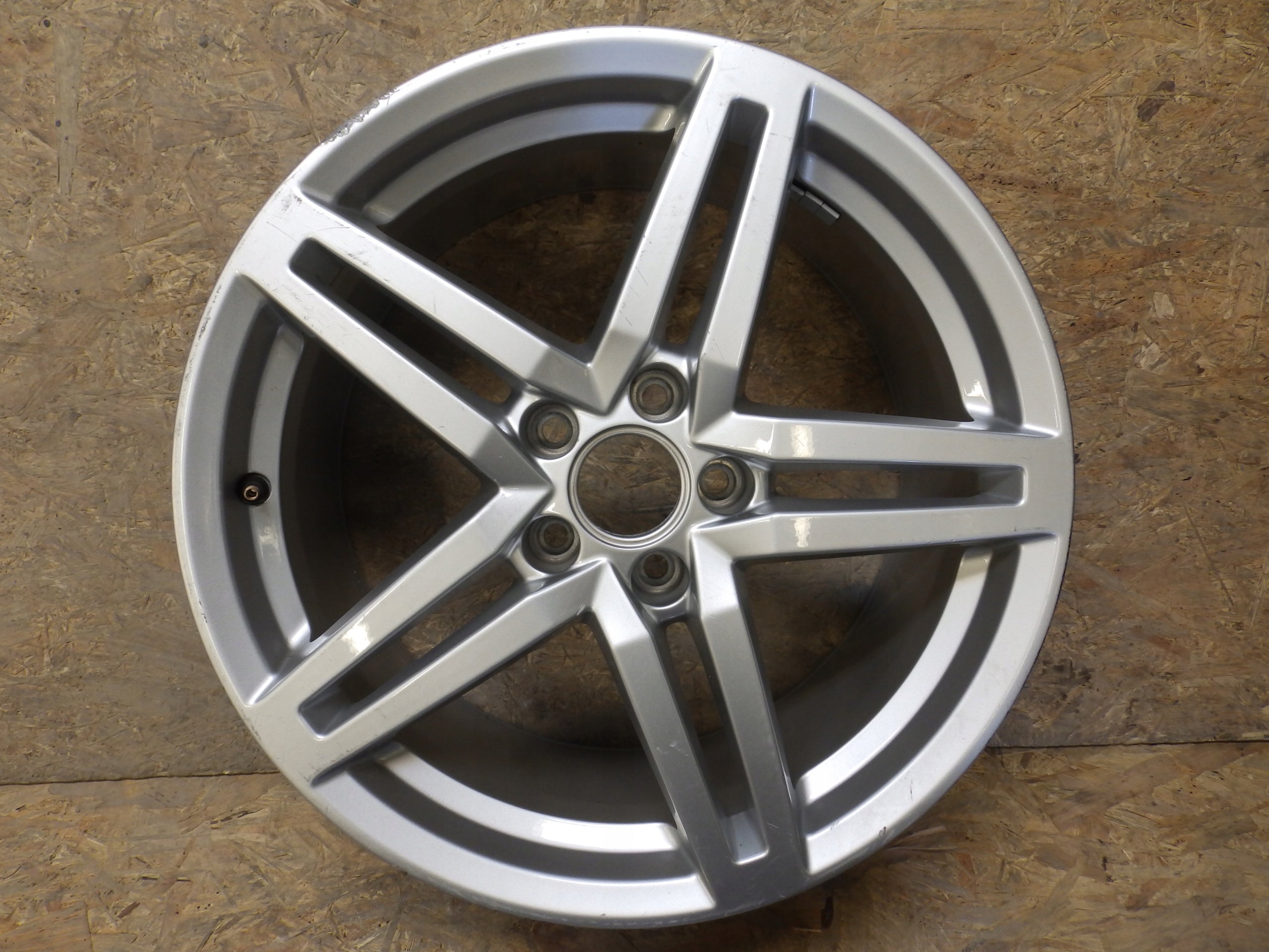  1x Alu Felge Audi A6 Aluminum rim 18 Zoll 8.0J 5x112 39ET product image