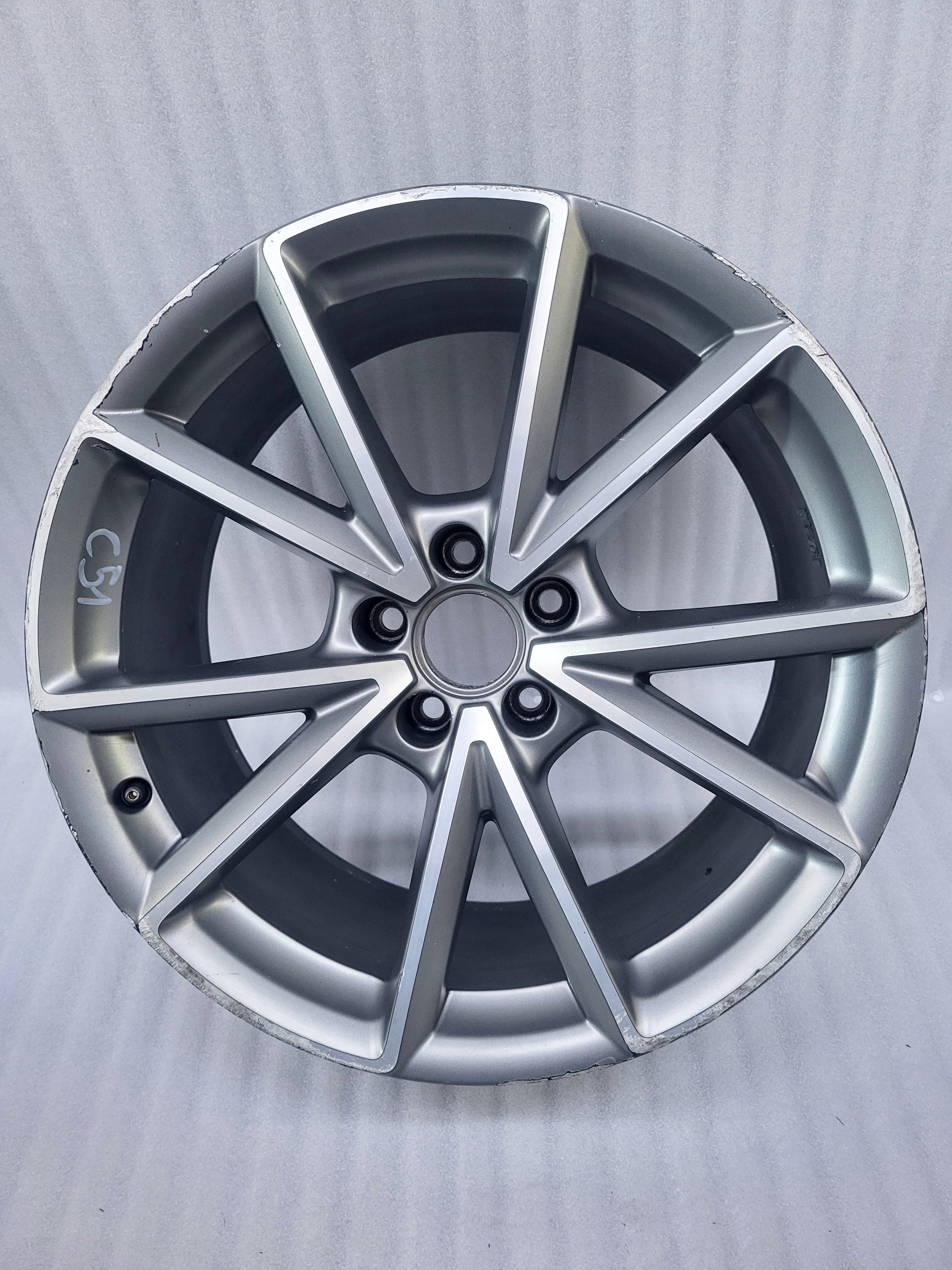  1x Alu Felge Audi A7 S7 A8 S8 Aluminum rim 19 Zoll 9.0J 5x112 32ET 4H0601025CE product image