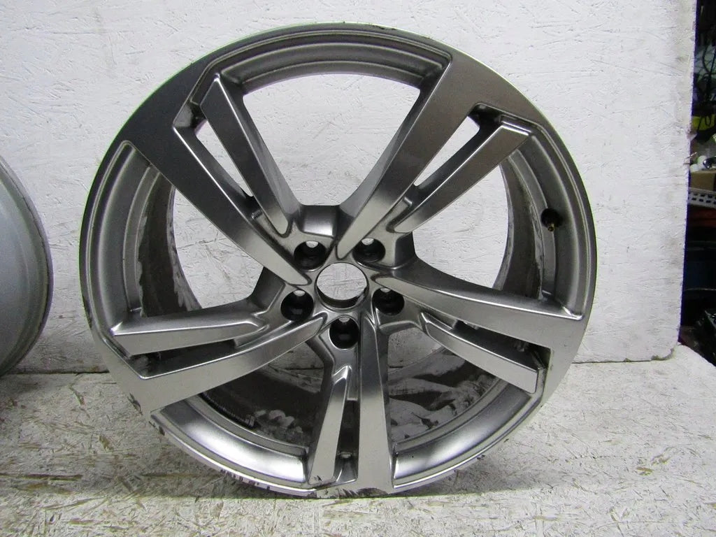 1x Alu Felge Audi A7 Aluminum rim 20 Zoll 8.5J 30ET 4K8601025G