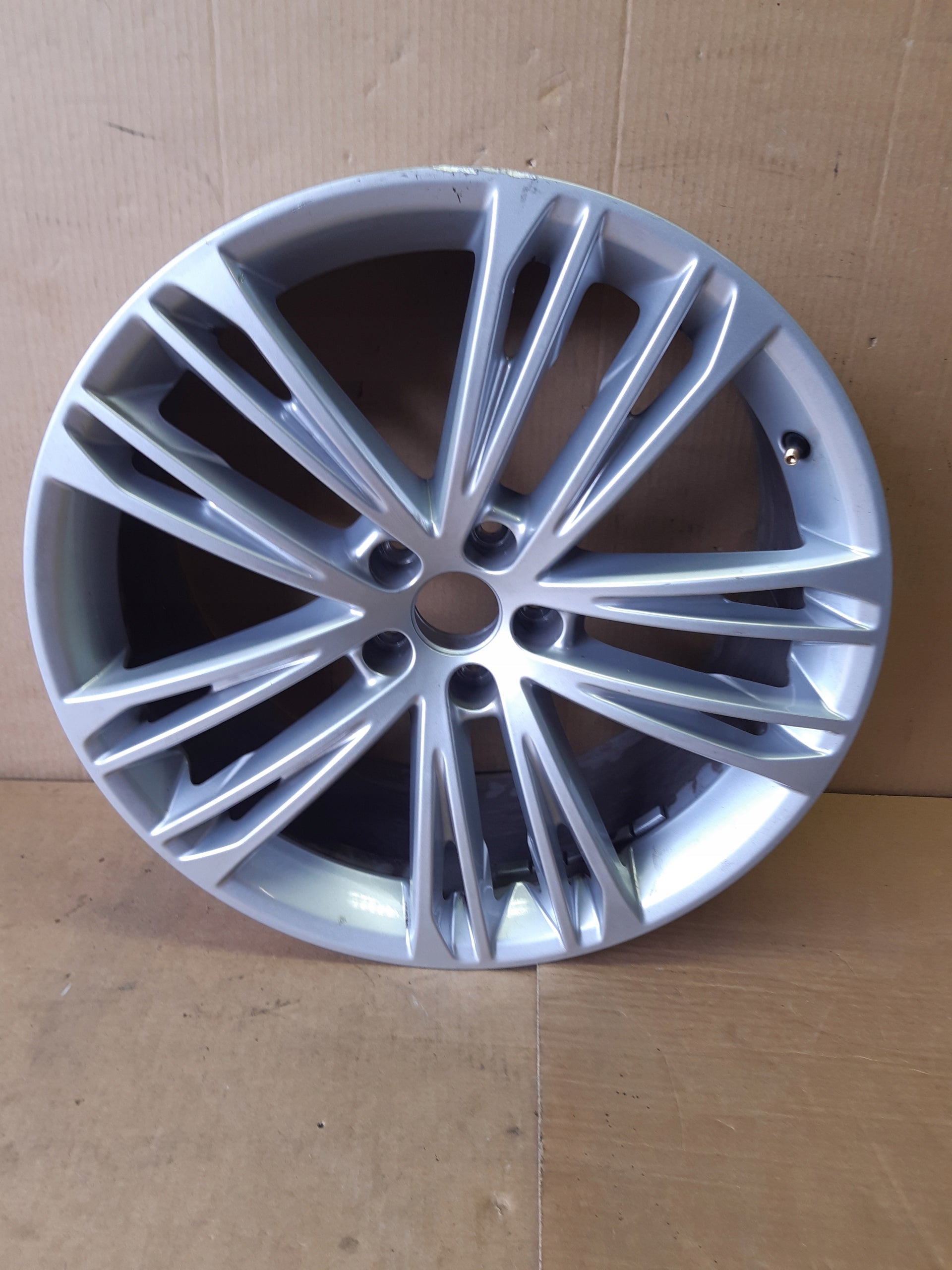 1x Alu Felge Audi A7 Aluminum rim 20 Zoll 8.5J 5x112