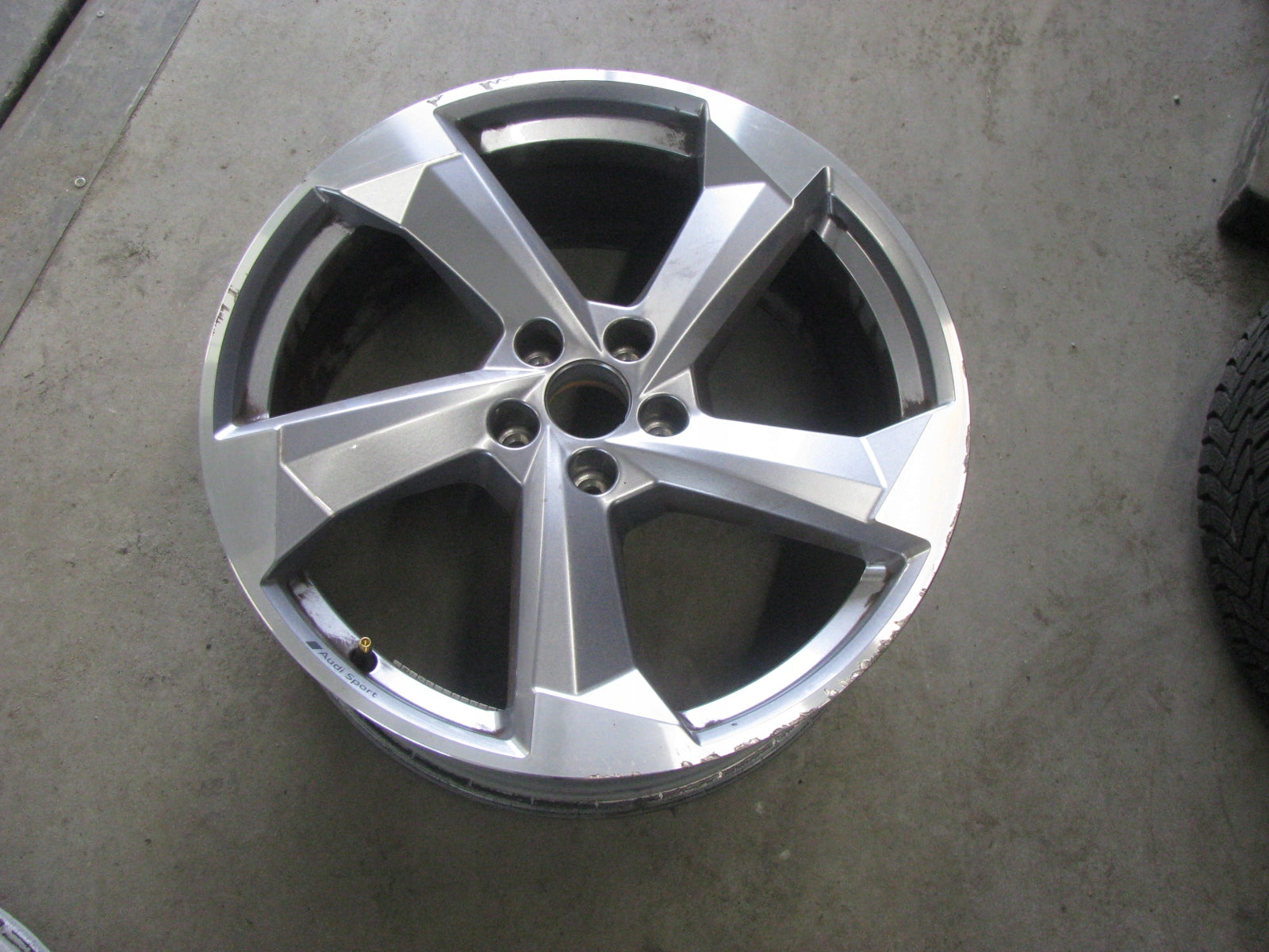 1x aluminum rim Audi allroad Aluminum rim 20 inch 8.5J 5x112 30ET 