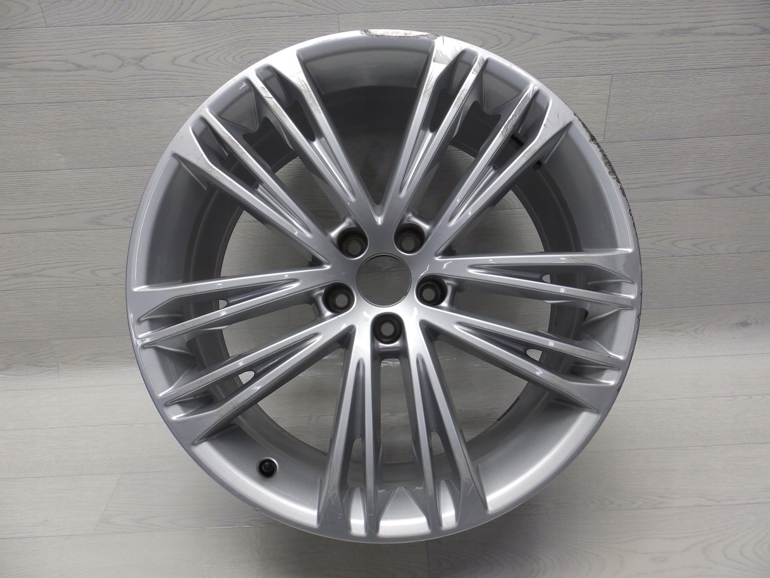 1x Alu Felge Audi A7 Aluminum rim 20 Zoll 8.5J 5x112 30ET