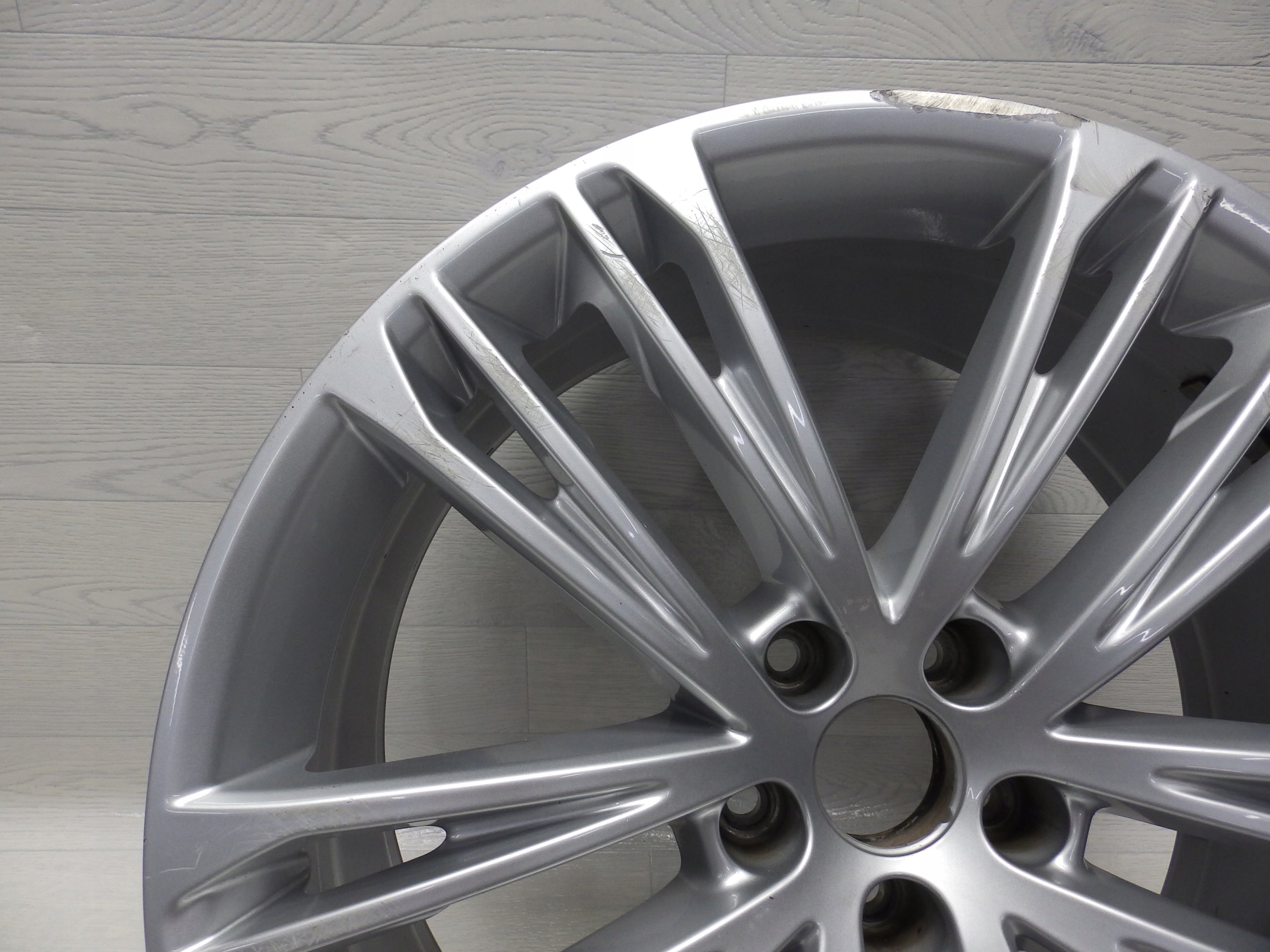 1x Alu Felge Audi A7 Aluminum rim 20 Zoll 8.5J 5x112 30ET