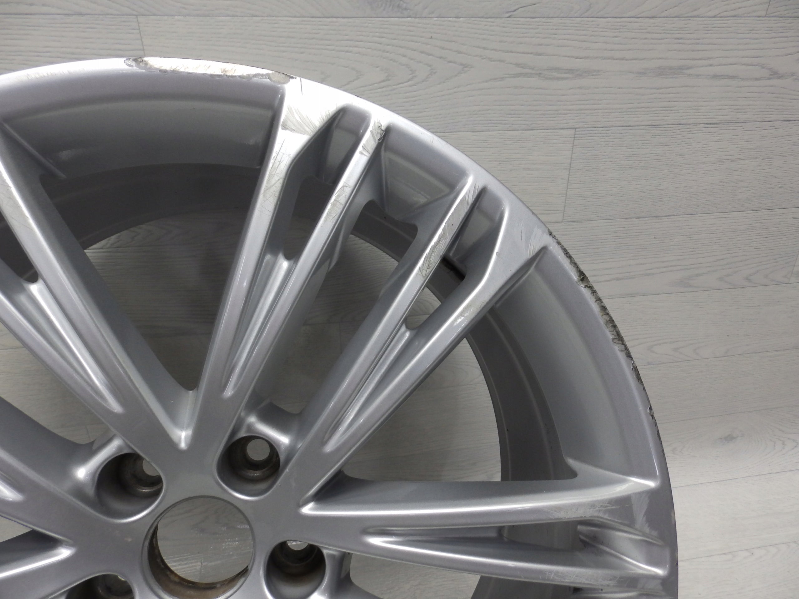 1x Alu Felge Audi A7 Aluminum rim 20 Zoll 8.5J 5x112 30ET