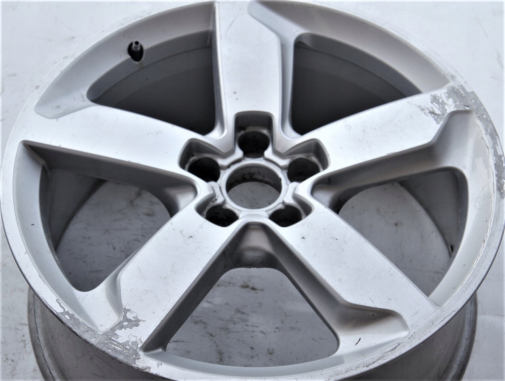  1x aluminum rim Audi A8 Q5 S8 Aluminum rim 19 inch 8.0J 5x112 39ET 8R0601025J  product image