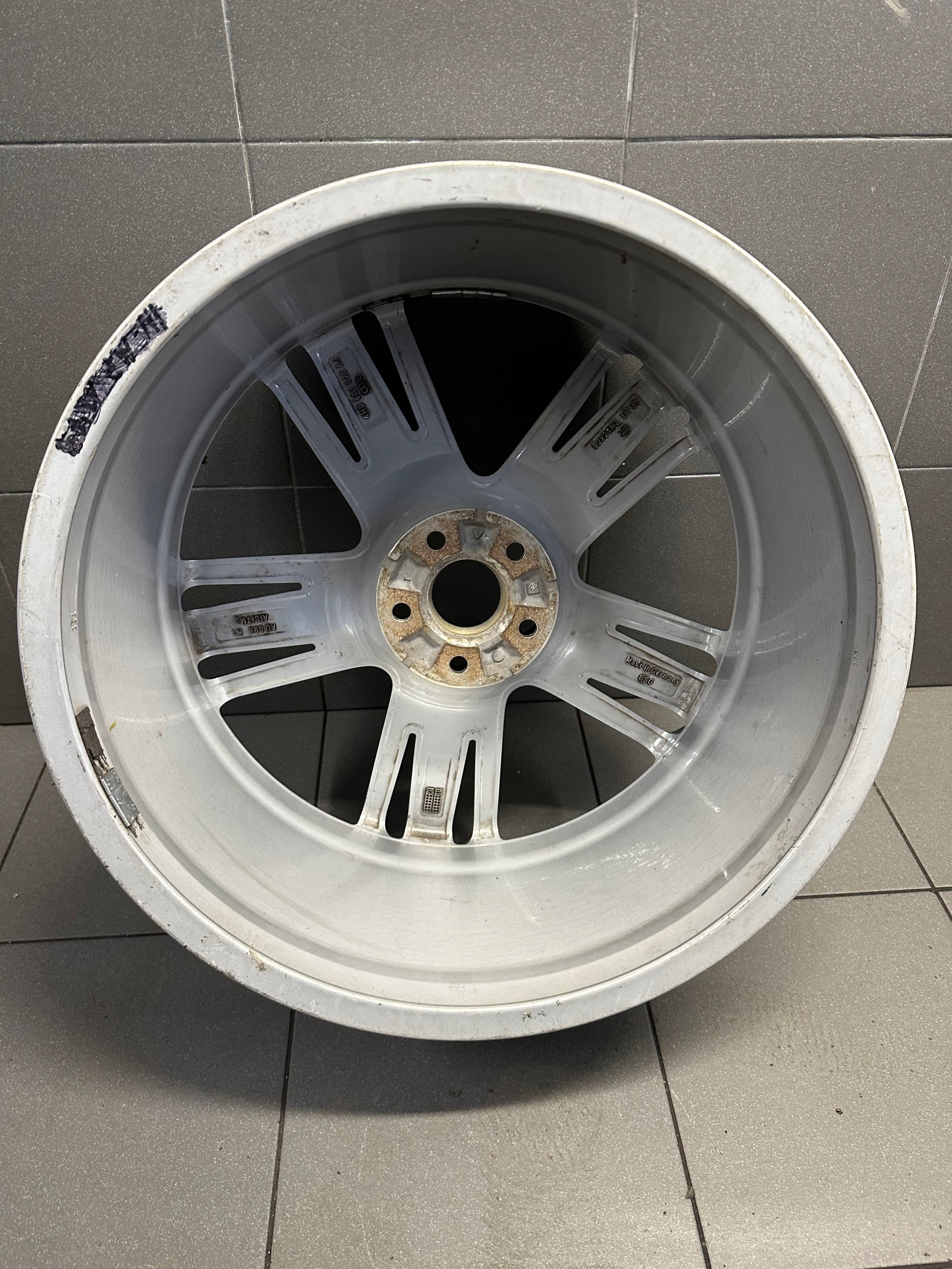 1x Alu Felge Audi A8 S8 Aluminum rim 21 Zoll 9.0J 5x112 4H0601025AJ