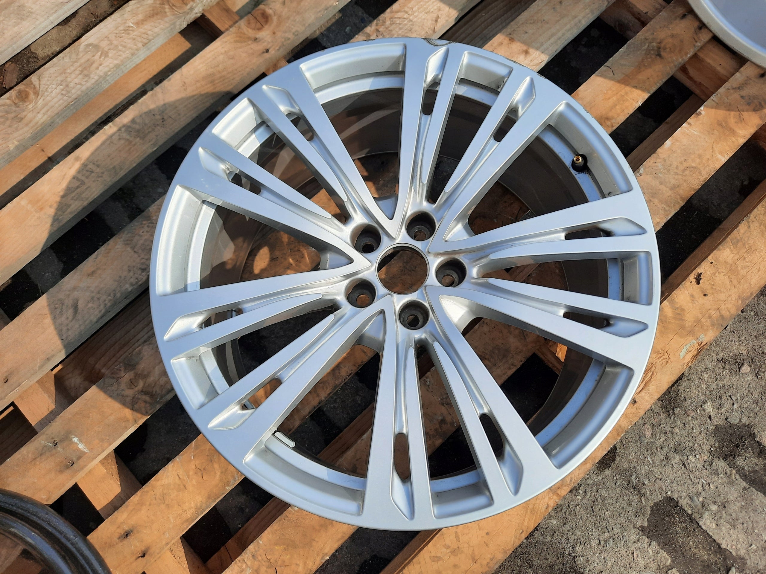 1x aluminum rim Audi A8 S8 Aluminum rim 20 inch 9.0J 5x112 