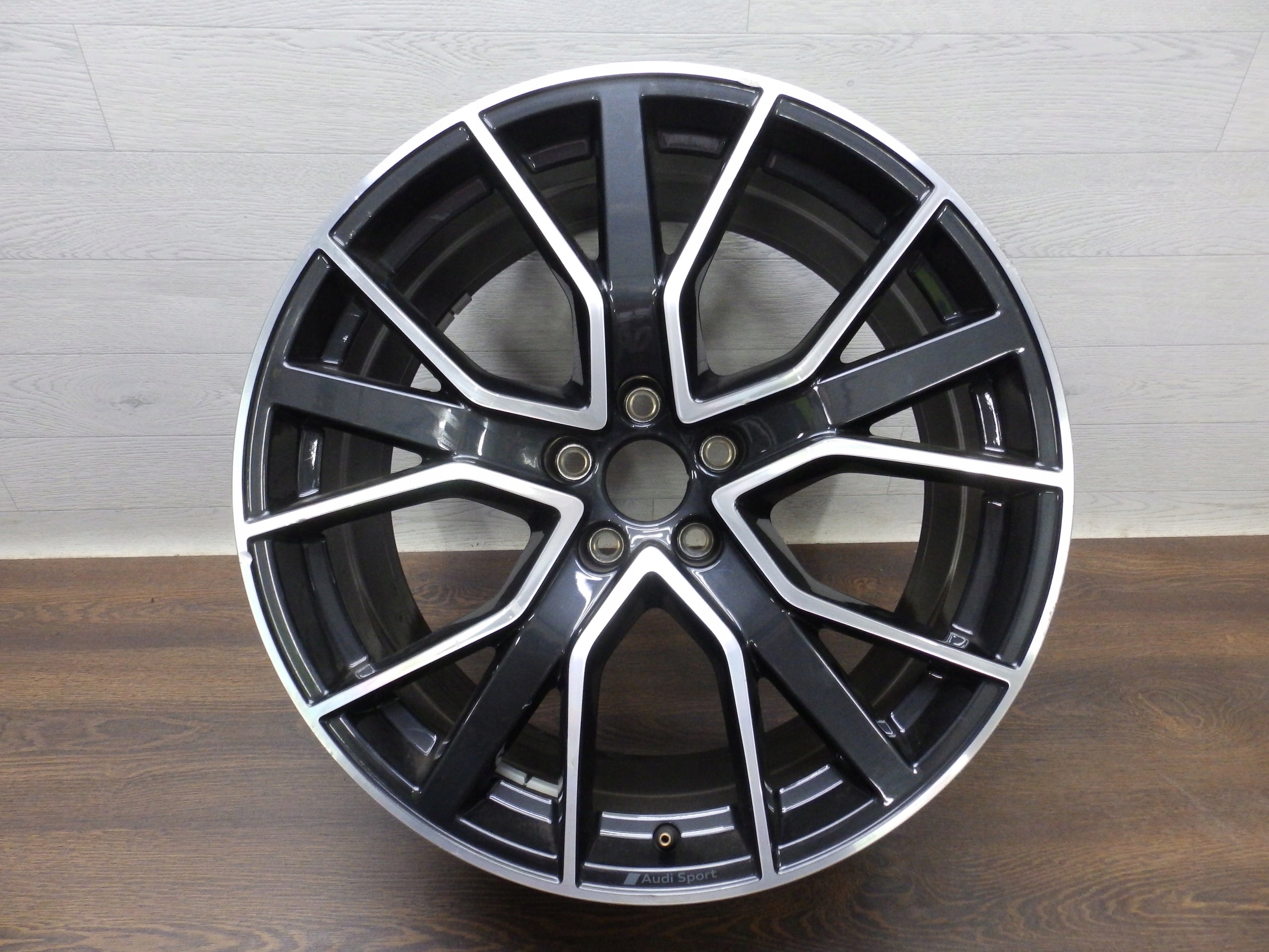 1x Alu Felge Audi A8 S8 Aluminum rim 20 Zoll 9.0J 5x112 37ET 4N0601025AA