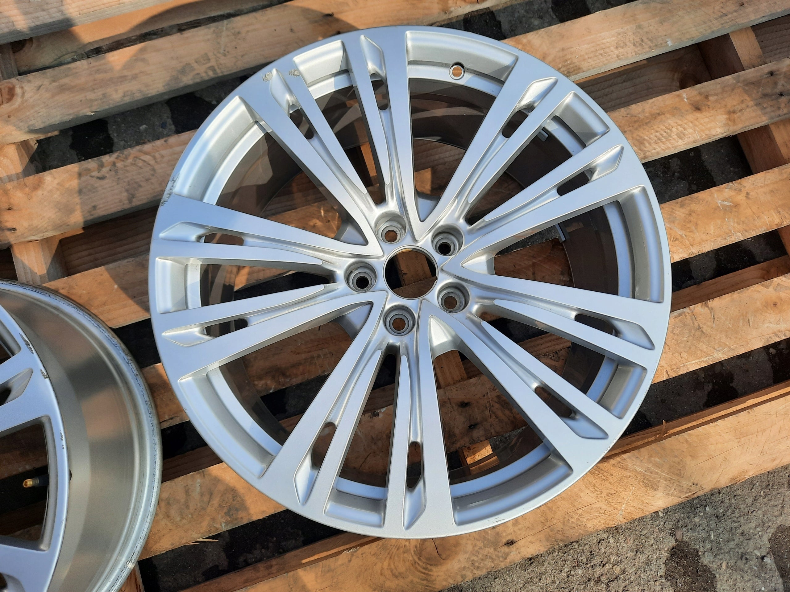 1x aluminum rim Audi A8 S8 Aluminum rim 20 inch 9.0J 5x112 