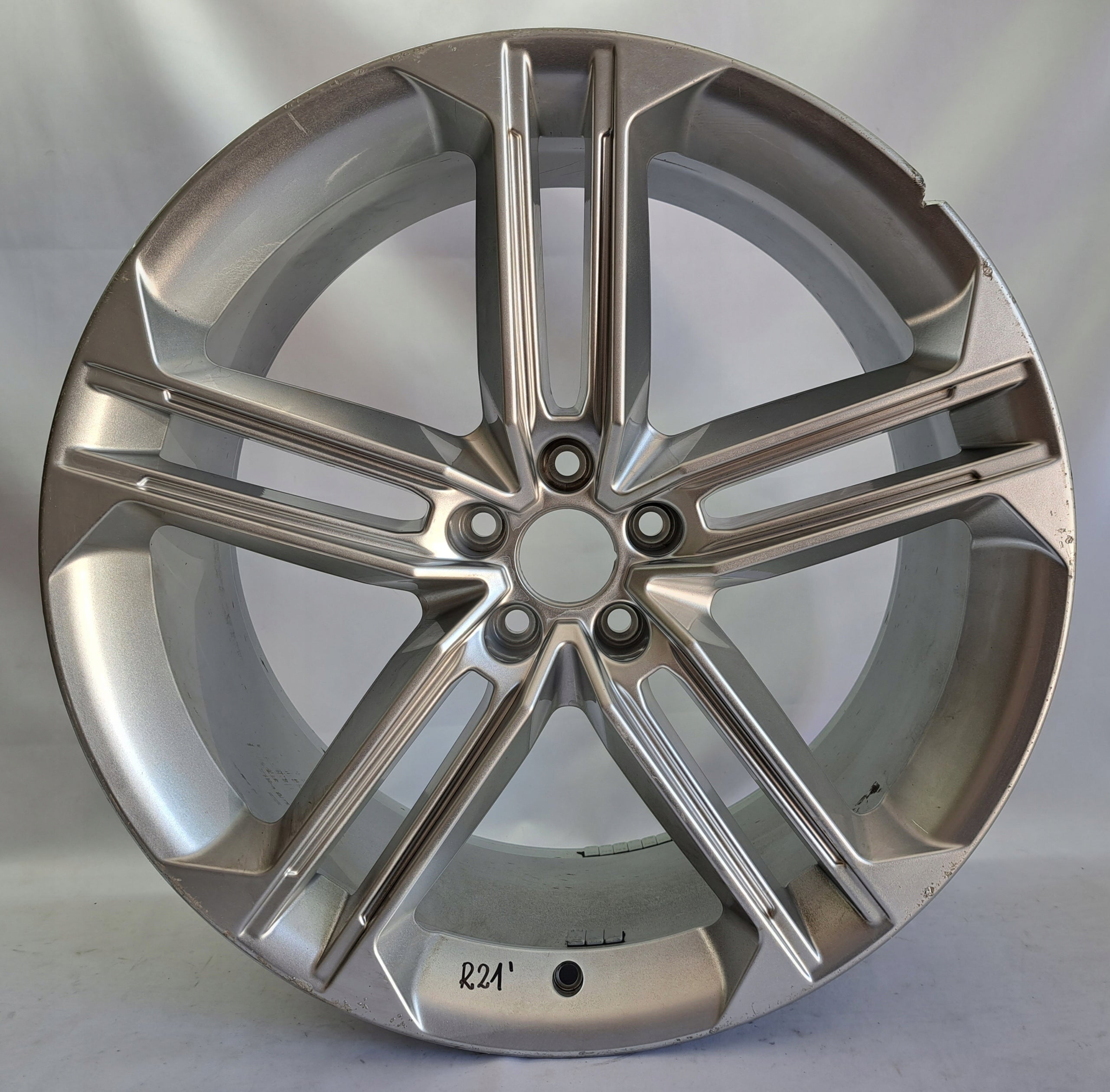 1x Alu Felge Audi A8 S8 Aluminum rim 21 Zoll 9.0J 5x112 4N0601025F