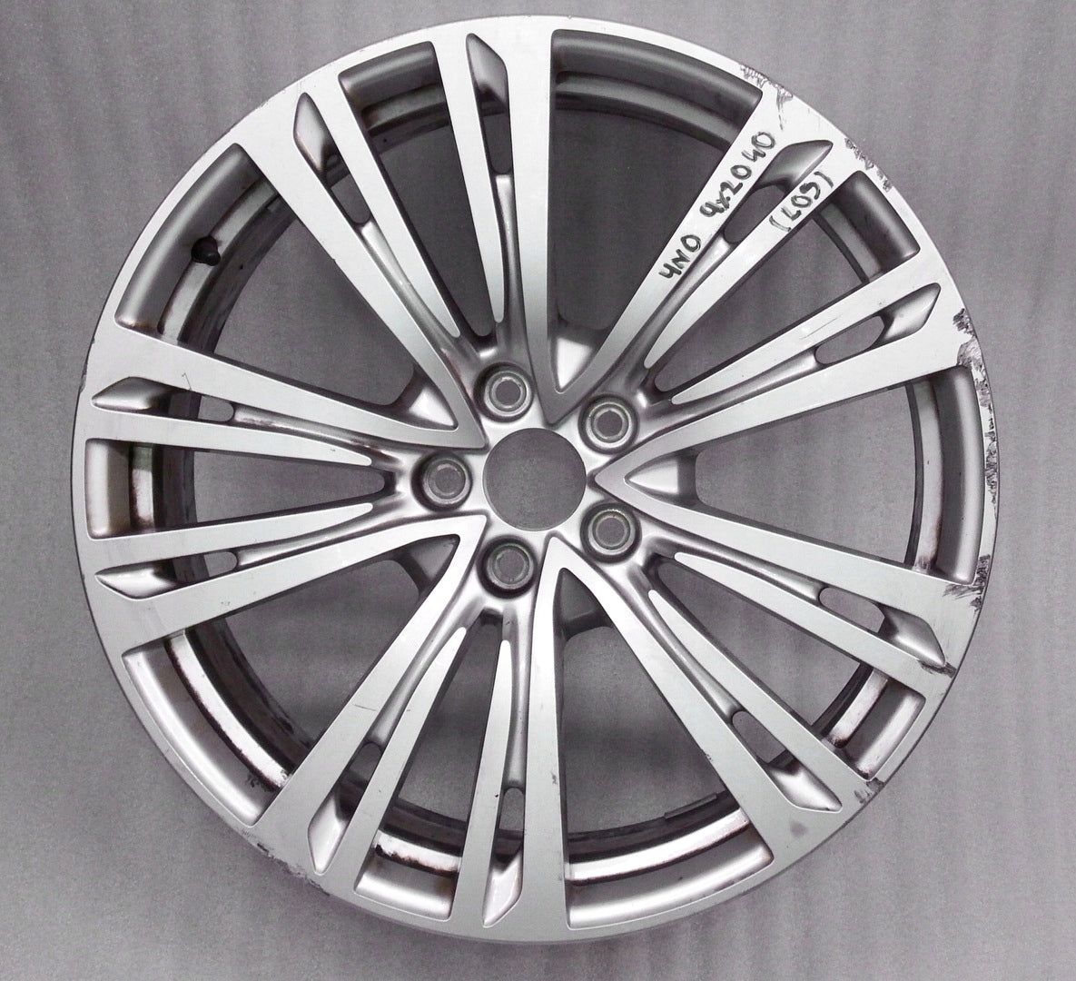 1x Alu Felge Audi A8 S8 Aluminum rim 20 Zoll 9.0J 5x112 40ET 4N0601025Q